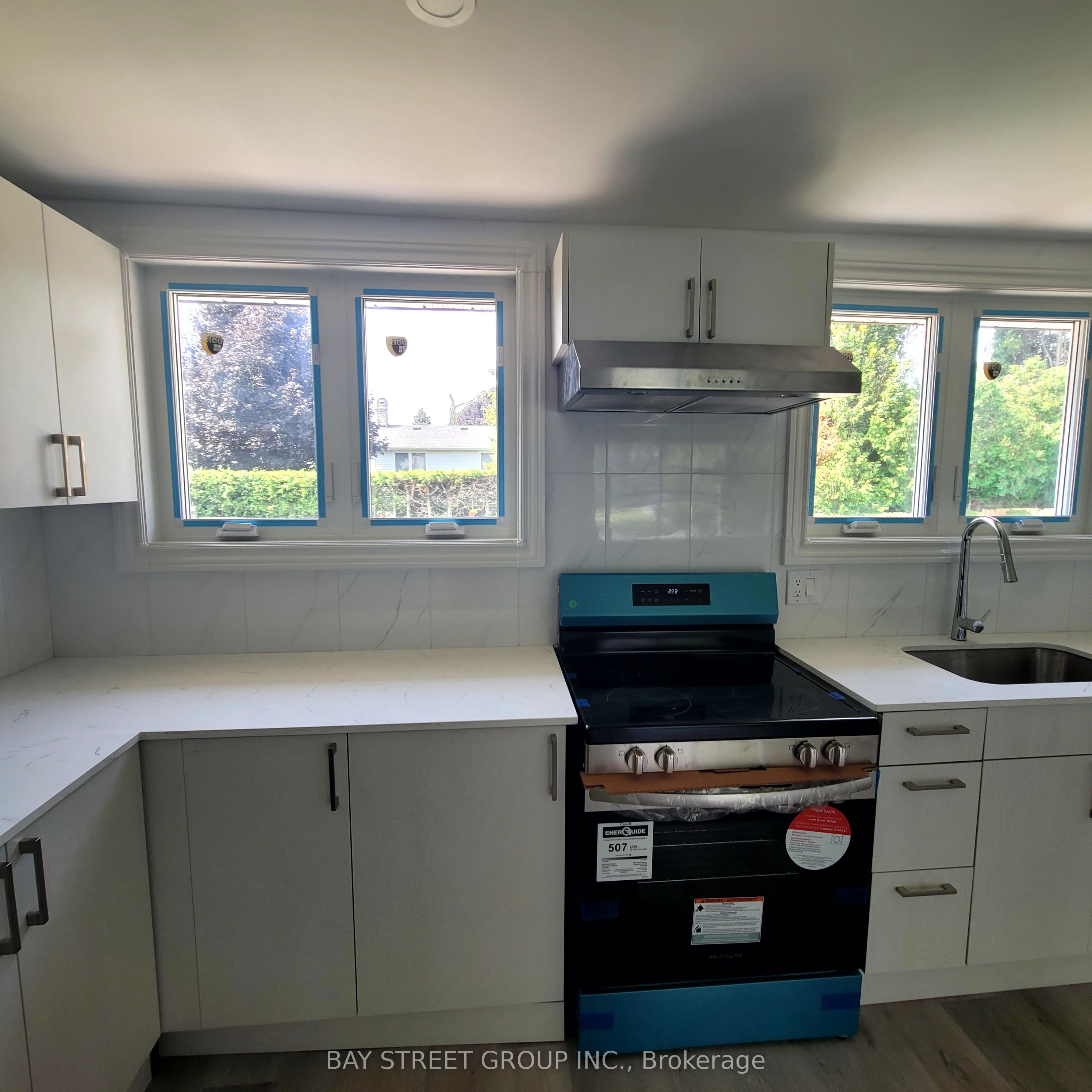 Photo 31 of 296 Viewmount Street, Oshawa, Donevan — HOMEH