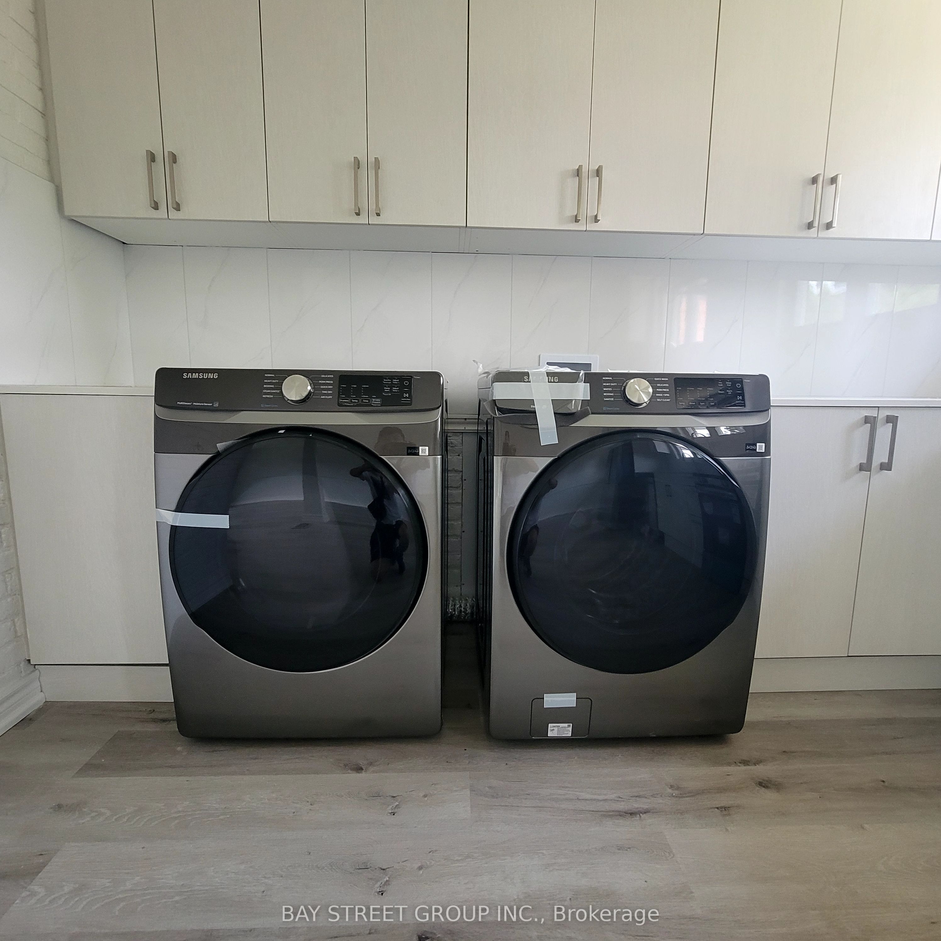 Photo 23 of 296 Viewmount Street, Oshawa, Donevan — HOMEH