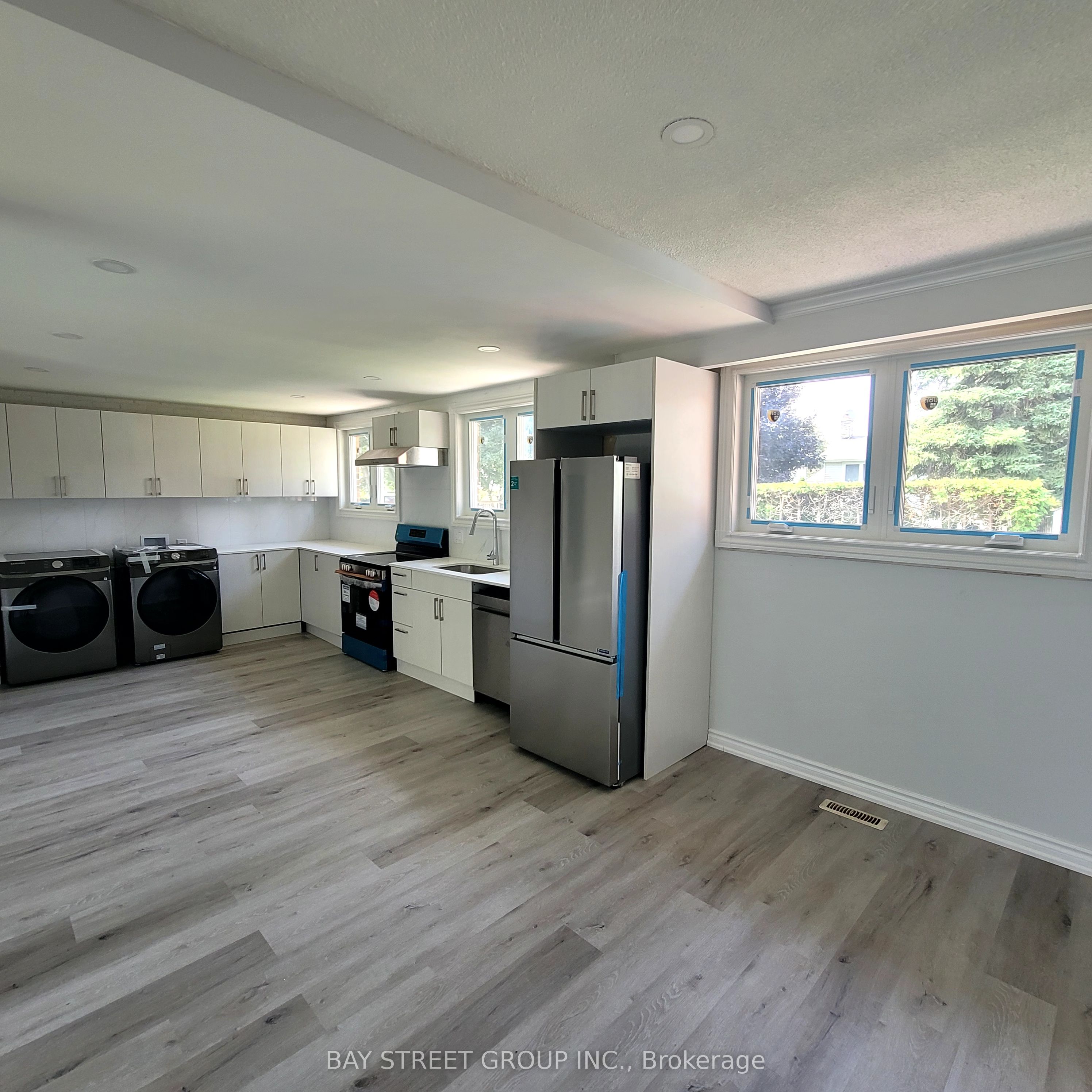 Photo 33 of 296 Viewmount Street, Oshawa, Donevan — HOMEH