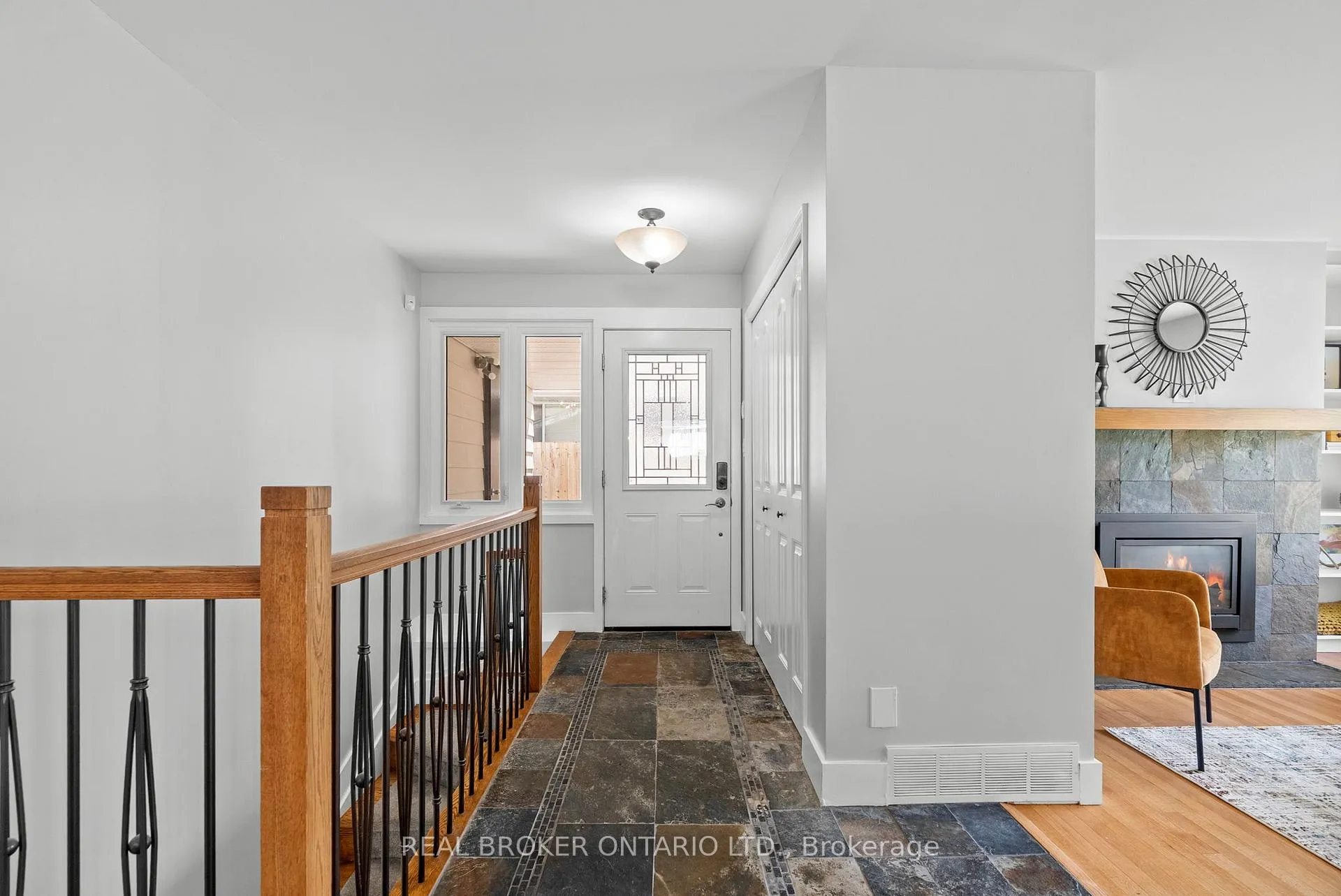 Photo 7 of 2931 Southmore Drive E, Ottawa, Riverside Park South — HOMEH