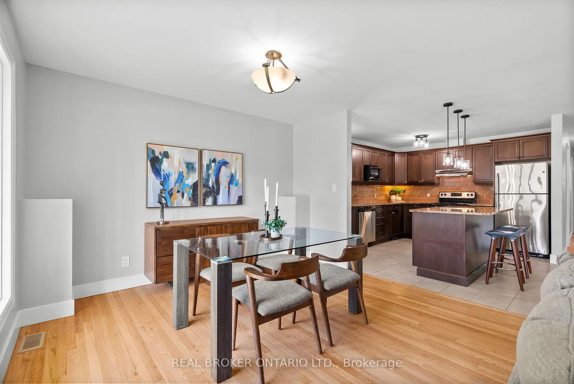 Photo 34 of 2931 Southmore Drive E, Ottawa, Riverside Park South — HOMEH