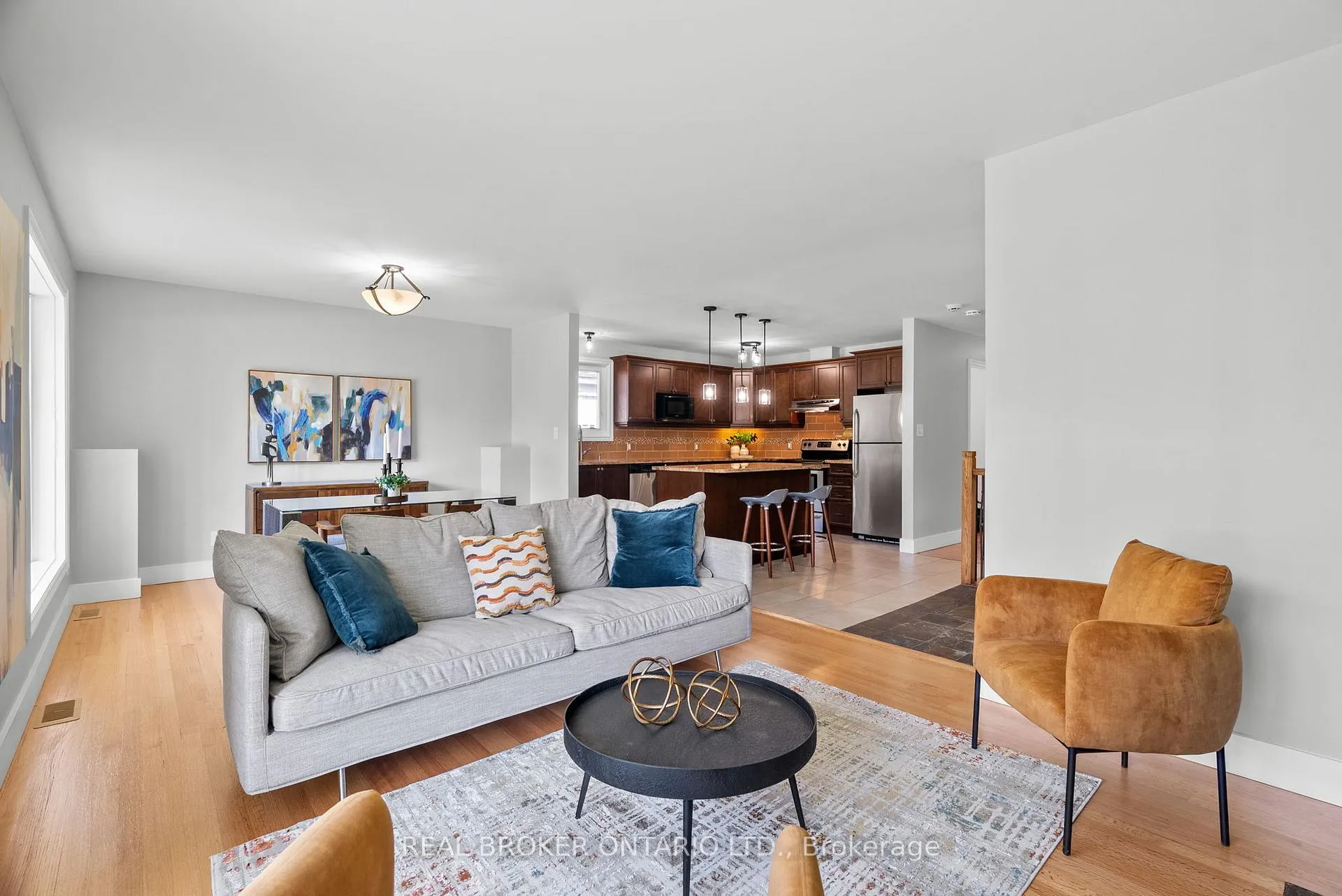 Photo 61 of 2931 Southmore Drive E, Ottawa, Riverside Park South — HOMEH