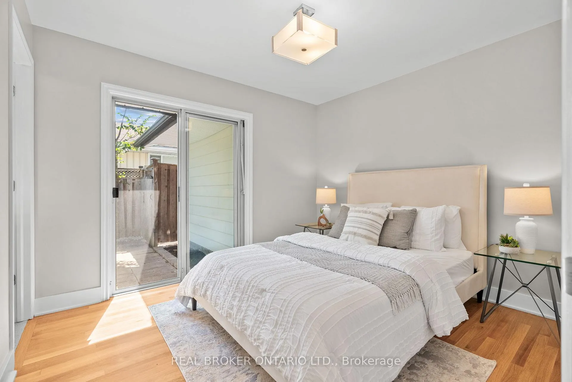 Photo 71 of 2931 Southmore Drive E, Ottawa, Riverside Park South — HOMEH
