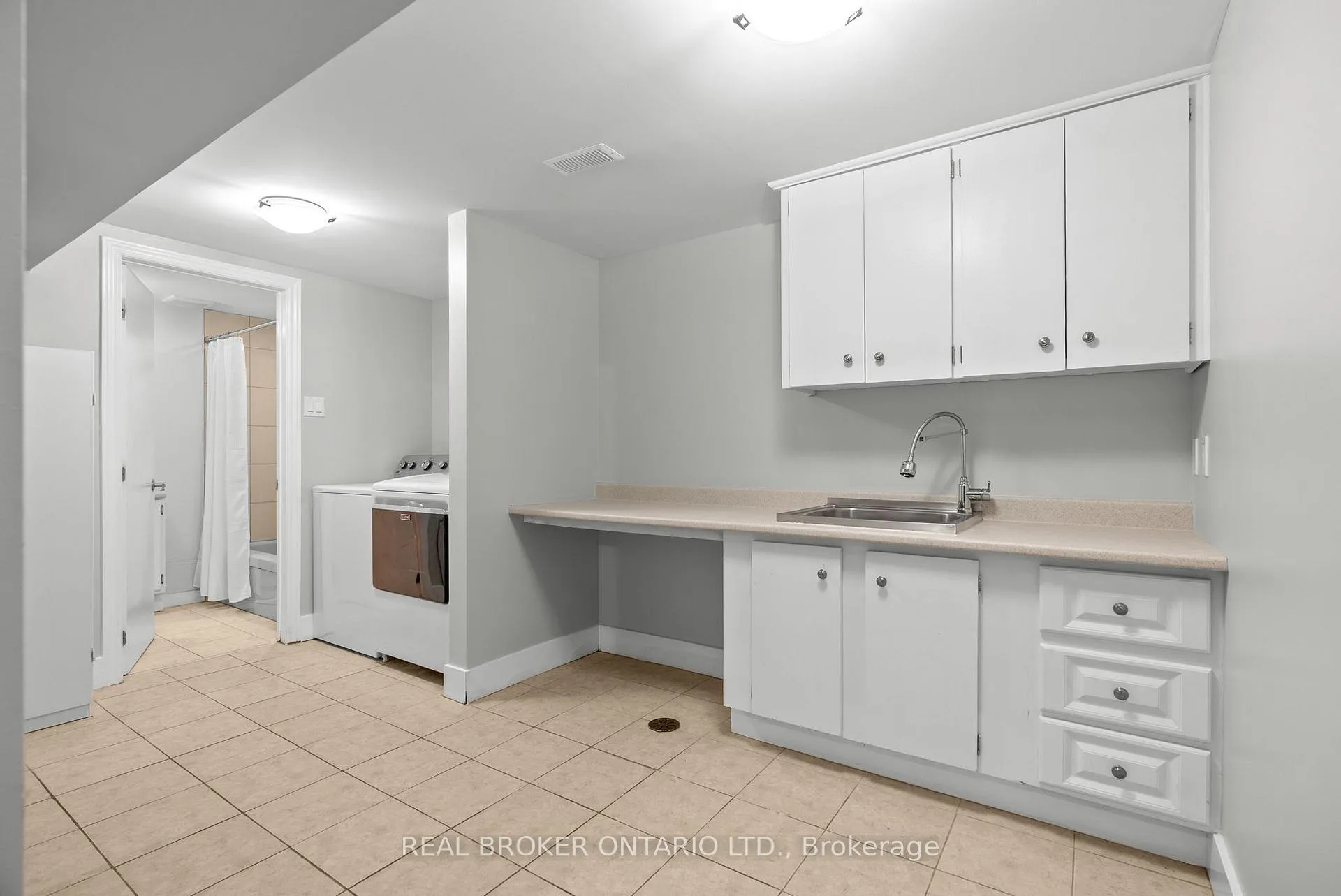 Photo 178 of 2931 Southmore Drive E, Ottawa, Riverside Park South — HOMEH