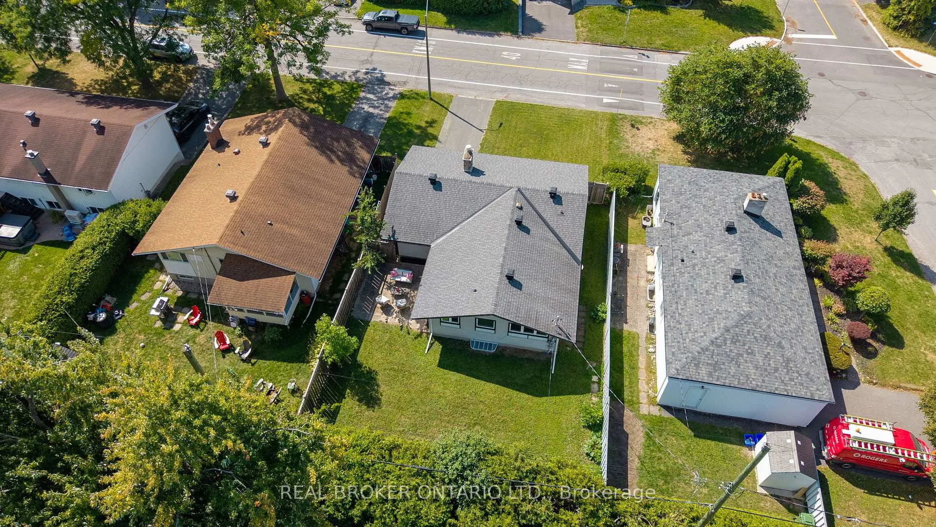 Photo 241 of 2931 Southmore Drive E, Ottawa, Riverside Park South — HOMEH