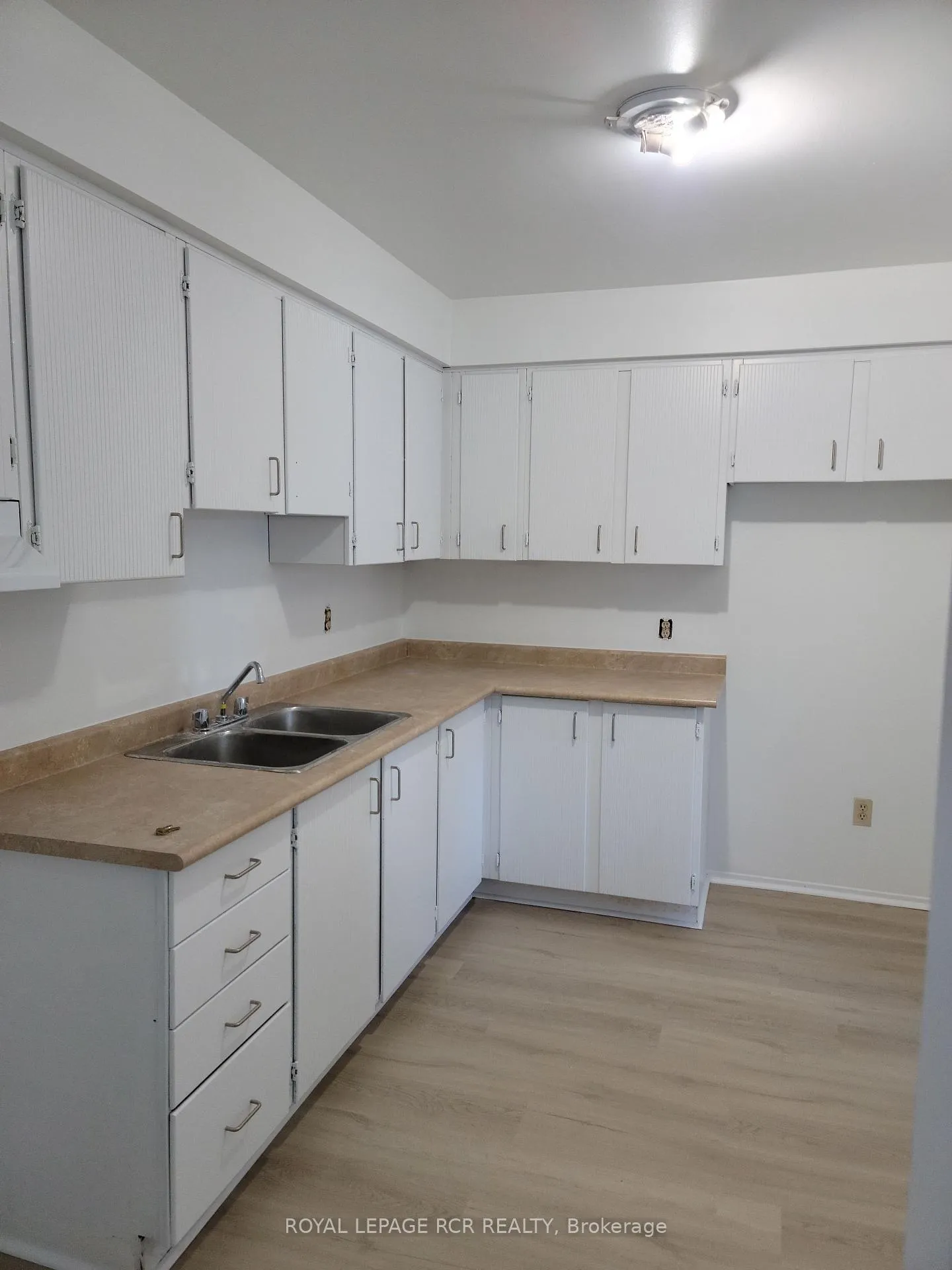 Photo 12 of Unit 206, 2 Orchard Heights Boulevard, Aurora, Hills of St Andrew — HOMEH