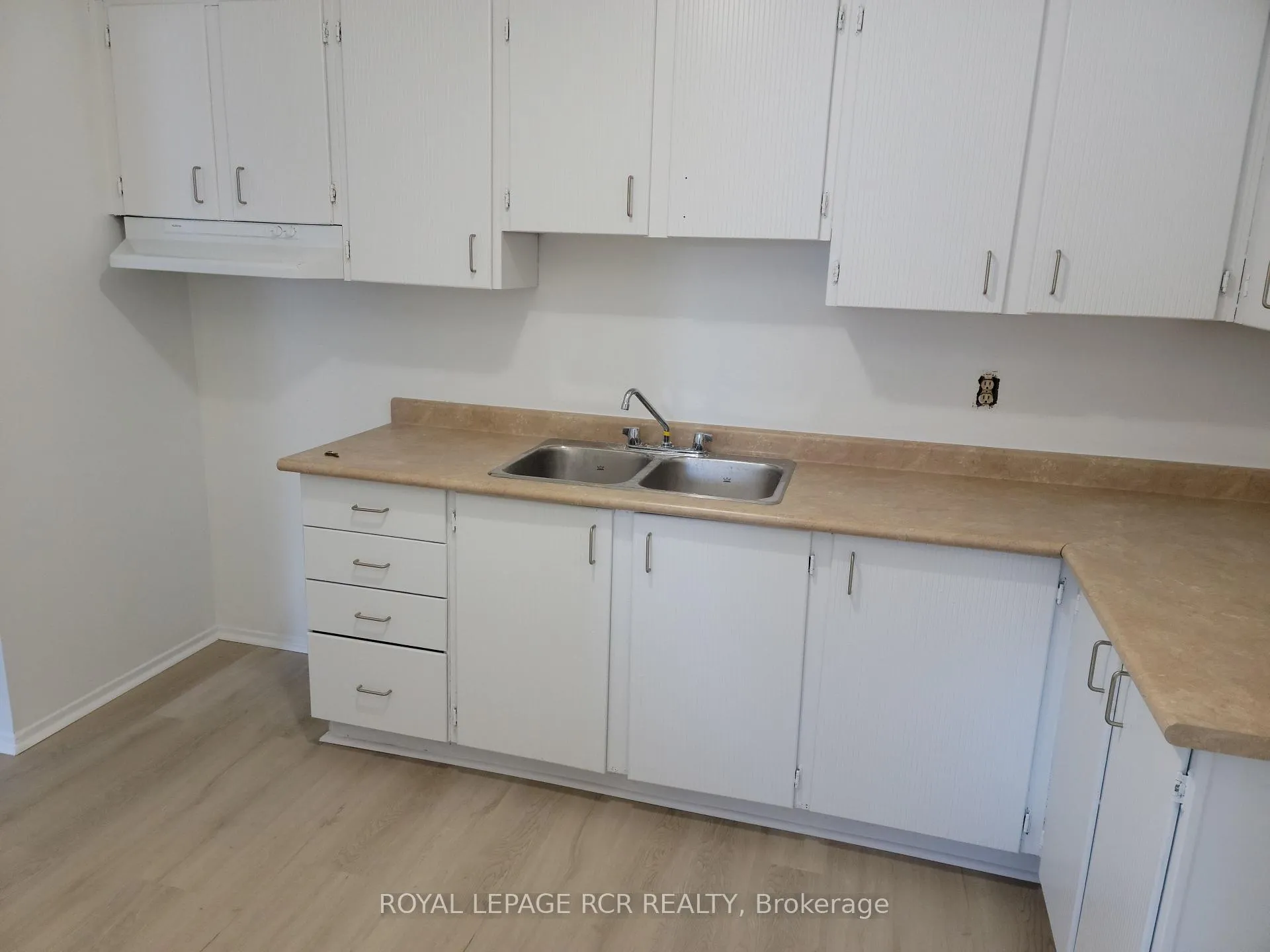 Photo 16 of Unit 206, 2 Orchard Heights Boulevard, Aurora, Hills of St Andrew — HOMEH