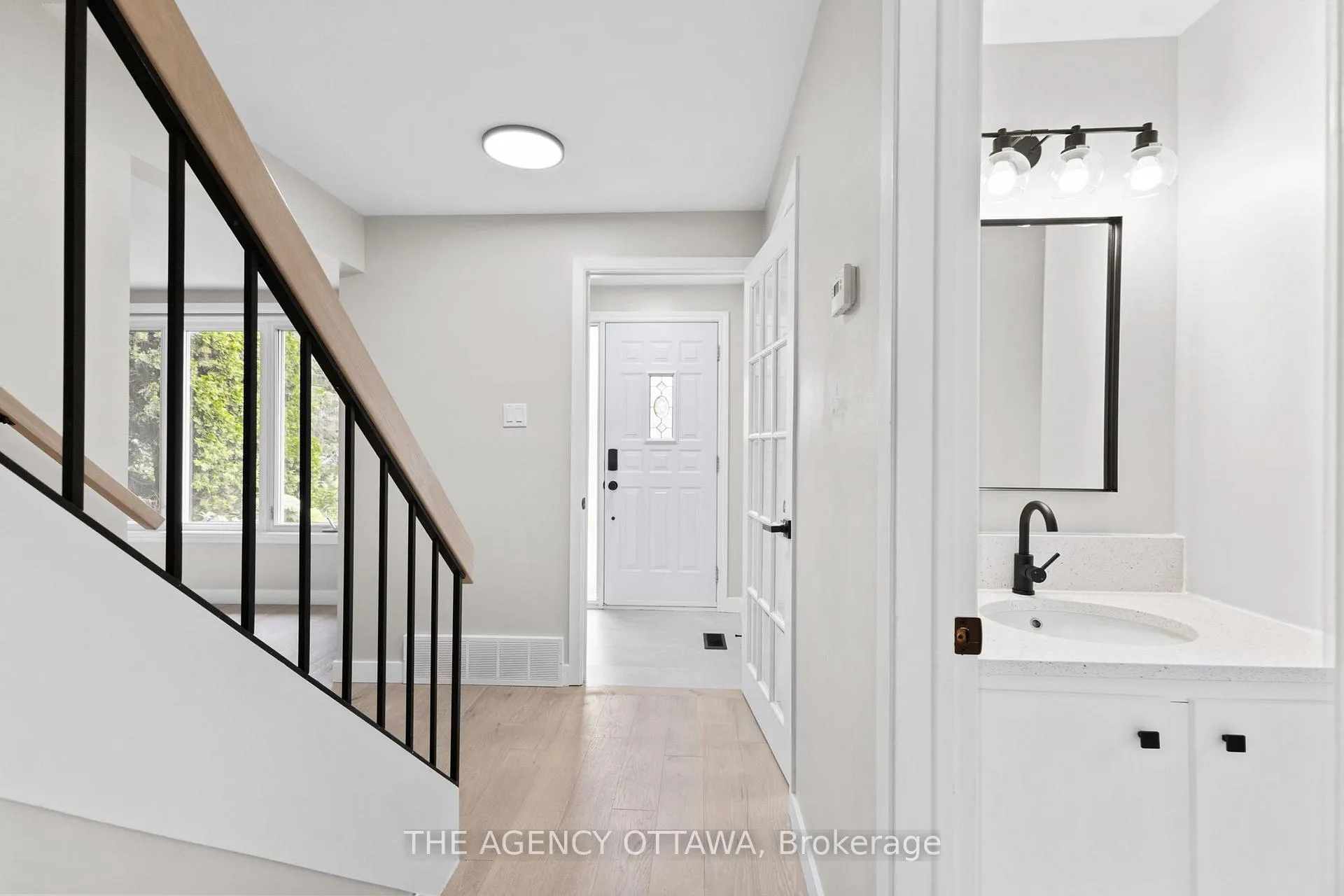 Photo 26 of 688 Laverendrye Drive, Ottawa, Beacon Hill North — HOMEH