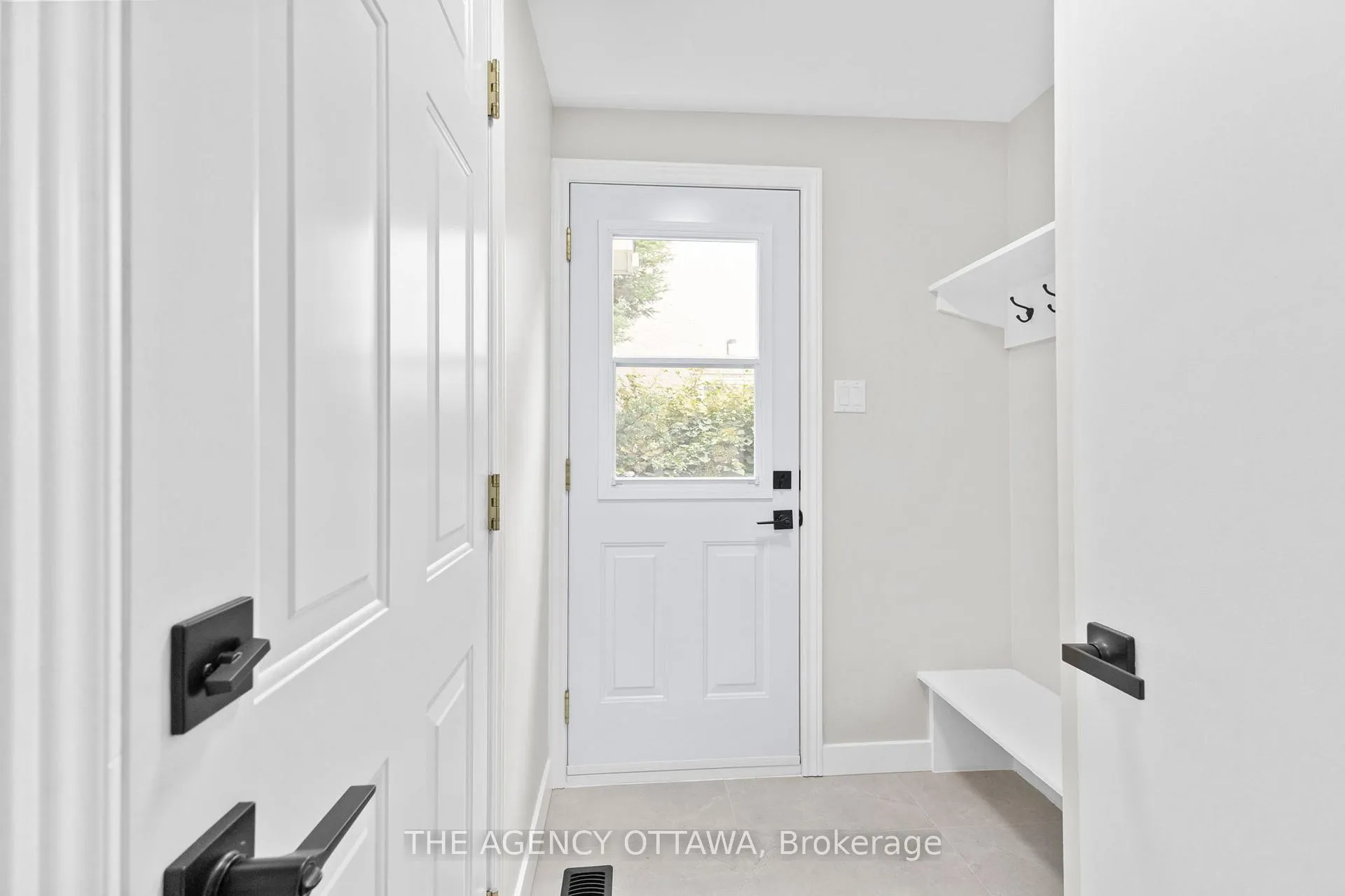 Photo 40 of 688 Laverendrye Drive, Ottawa, Beacon Hill North — HOMEH