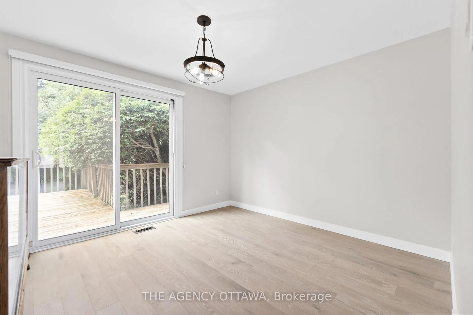 Photo 81 of 688 Laverendrye Drive, Ottawa, Beacon Hill North — HOMEH