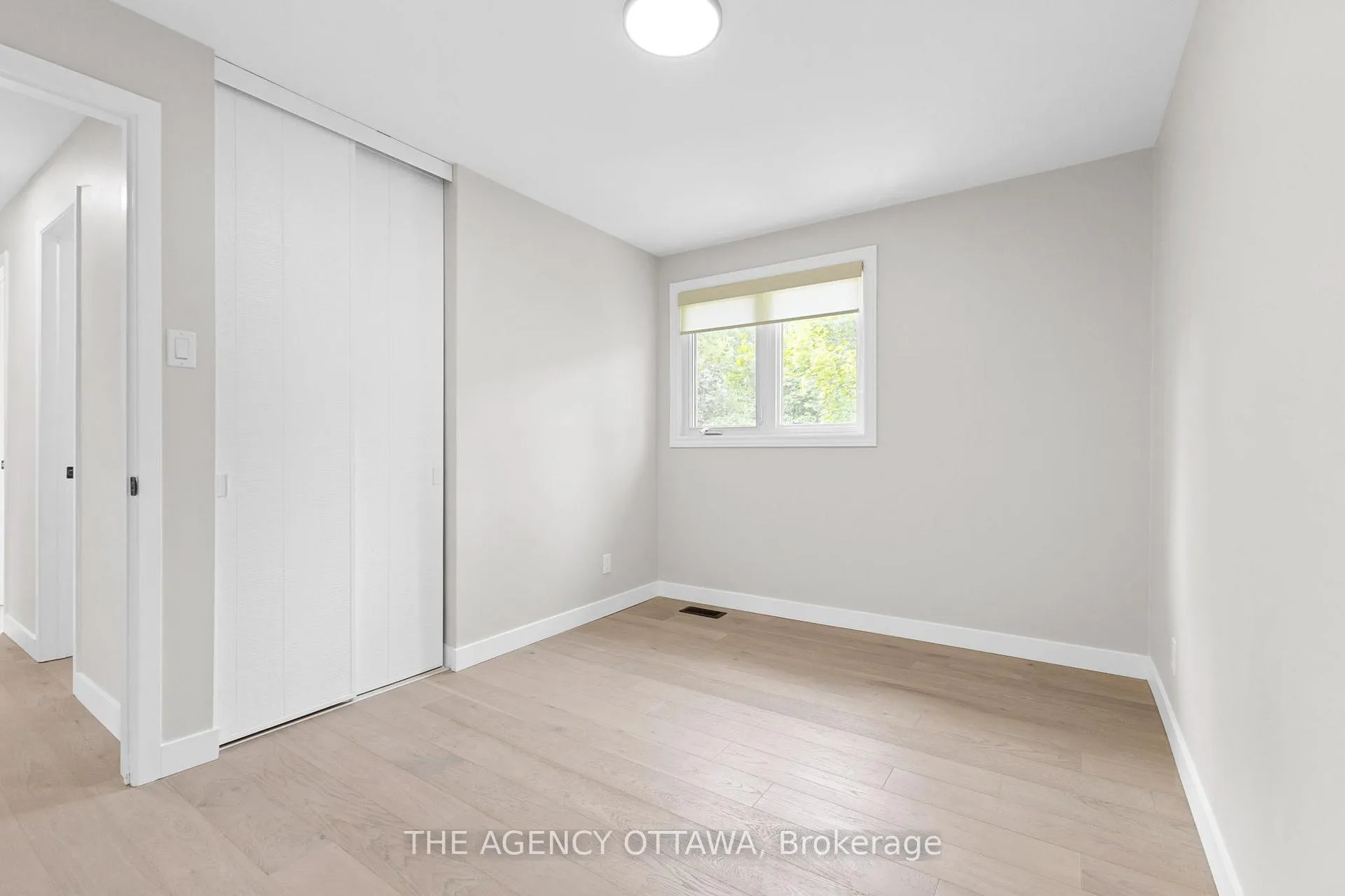 Photo 135 of 688 Laverendrye Drive, Ottawa, Beacon Hill North — HOMEH