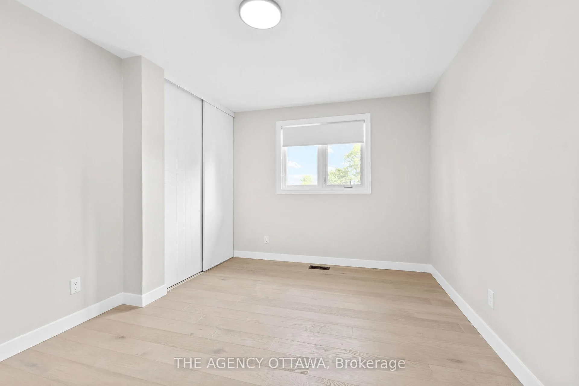 Photo 149 of 688 Laverendrye Drive, Ottawa, Beacon Hill North — HOMEH