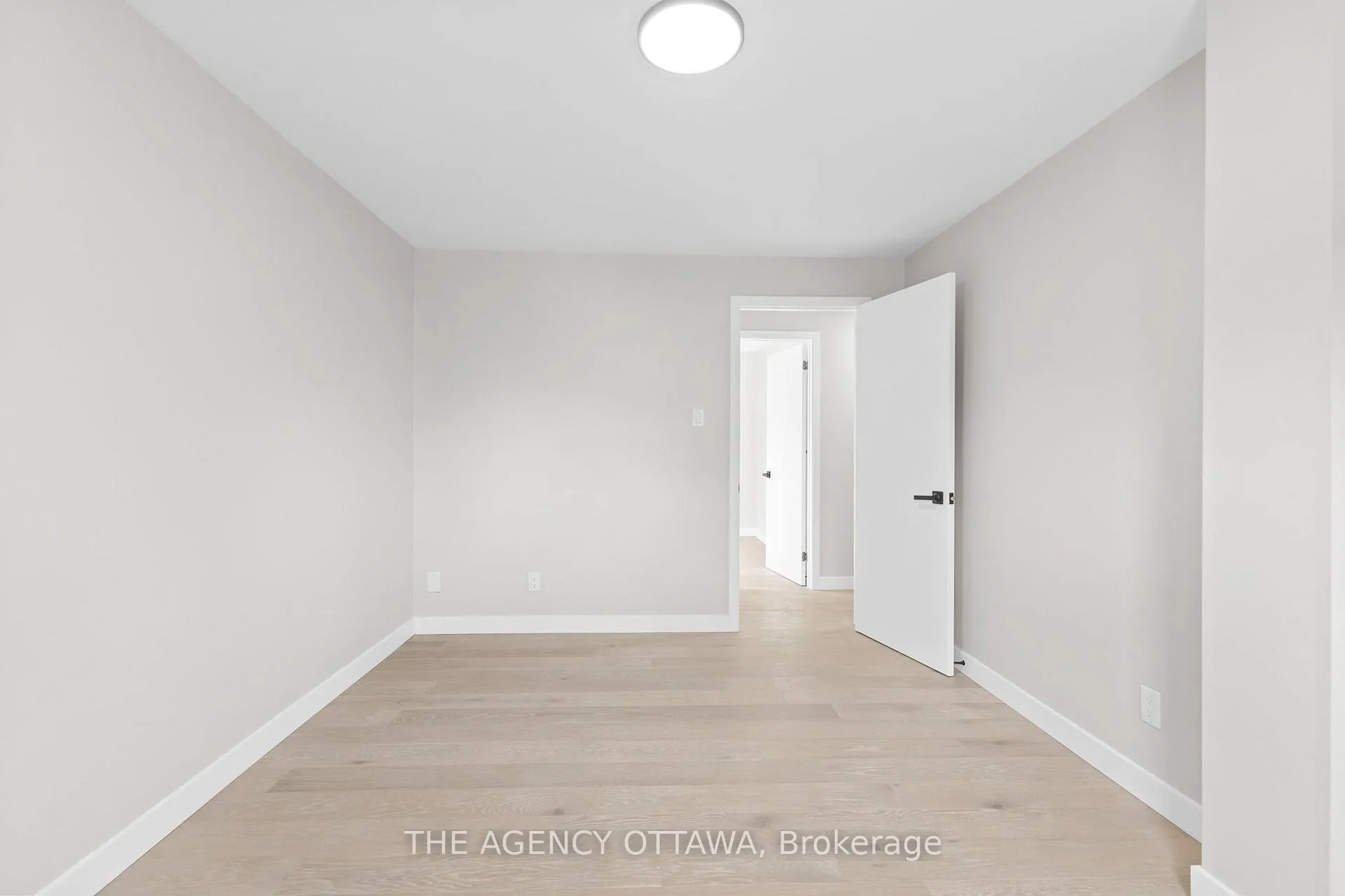 Photo 160 of 688 Laverendrye Drive, Ottawa, Beacon Hill North — HOMEH