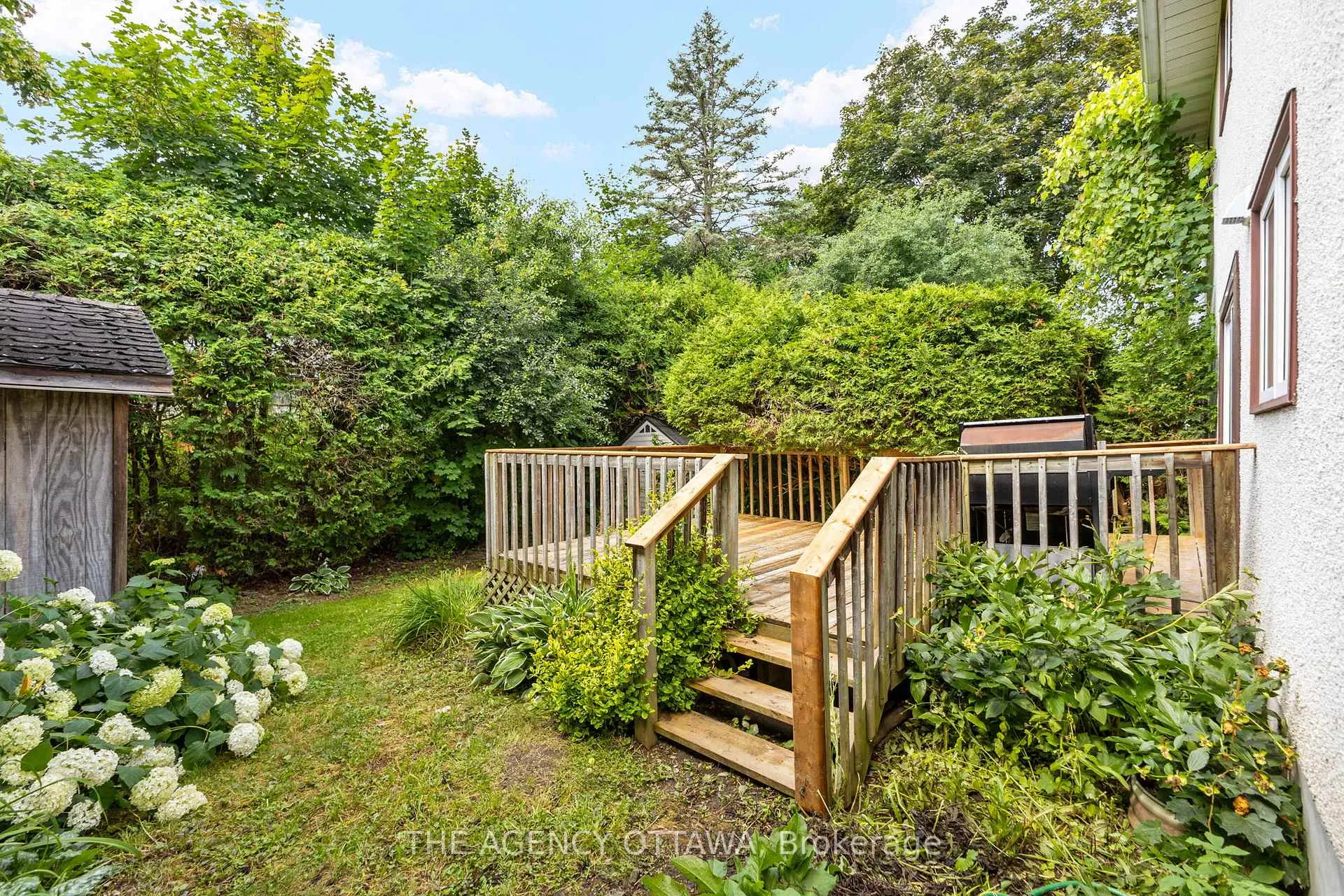 Photo 195 of 688 Laverendrye Drive, Ottawa, Beacon Hill North — HOMEH