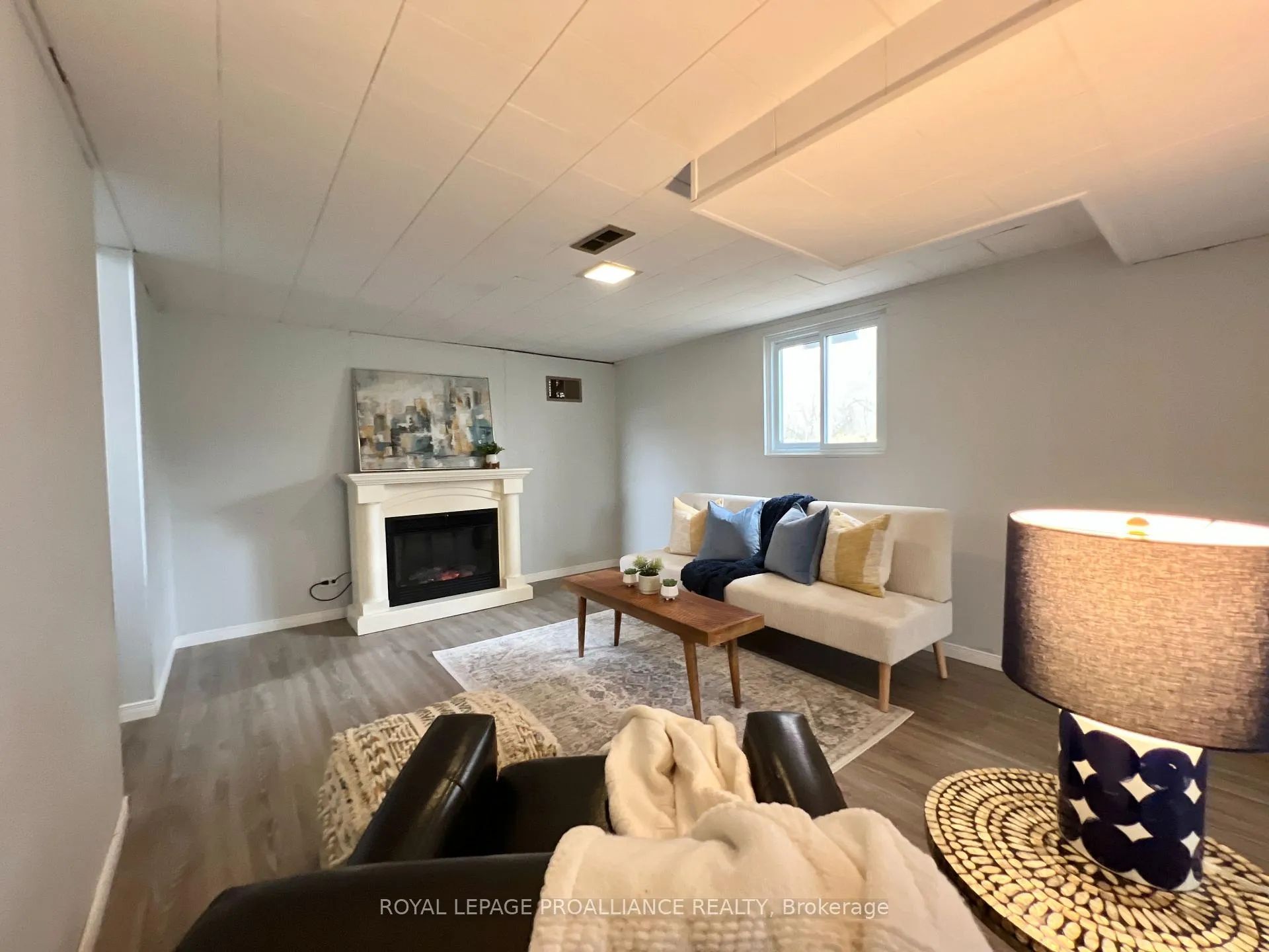 Photo 92 of 16 Lee Avenue, Belleville, Belleville Ward — HOMEH