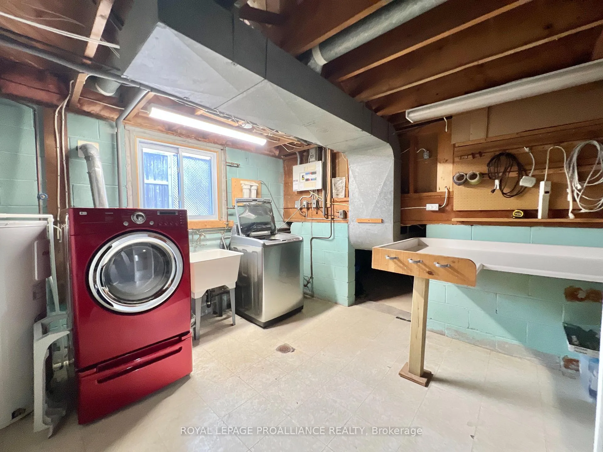 Photo 119 of 16 Lee Avenue, Belleville, Belleville Ward — HOMEH