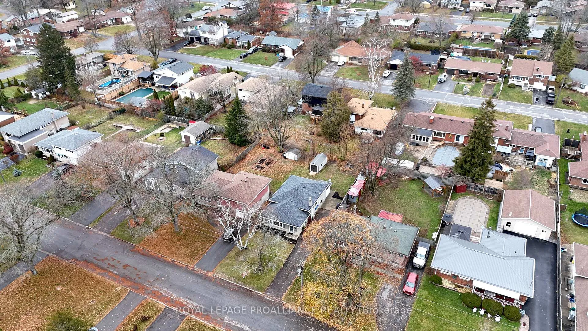 Photo 160 of 16 Lee Avenue, Belleville, Belleville Ward — HOMEH