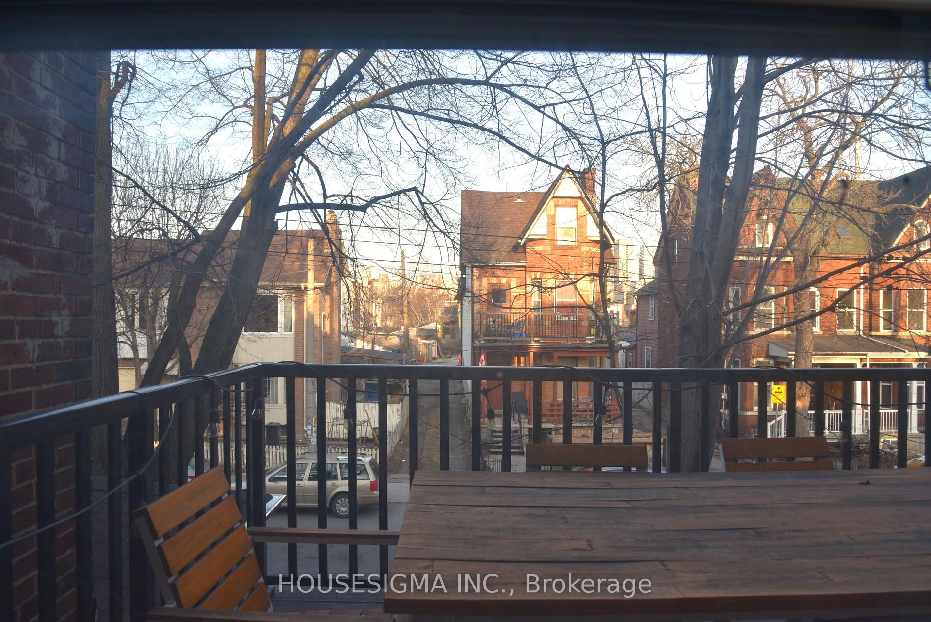 Photo 8 of Unit 2, 48 Euclid Avenue W, Toronto, Trinity-Bellwoods — HOMEH