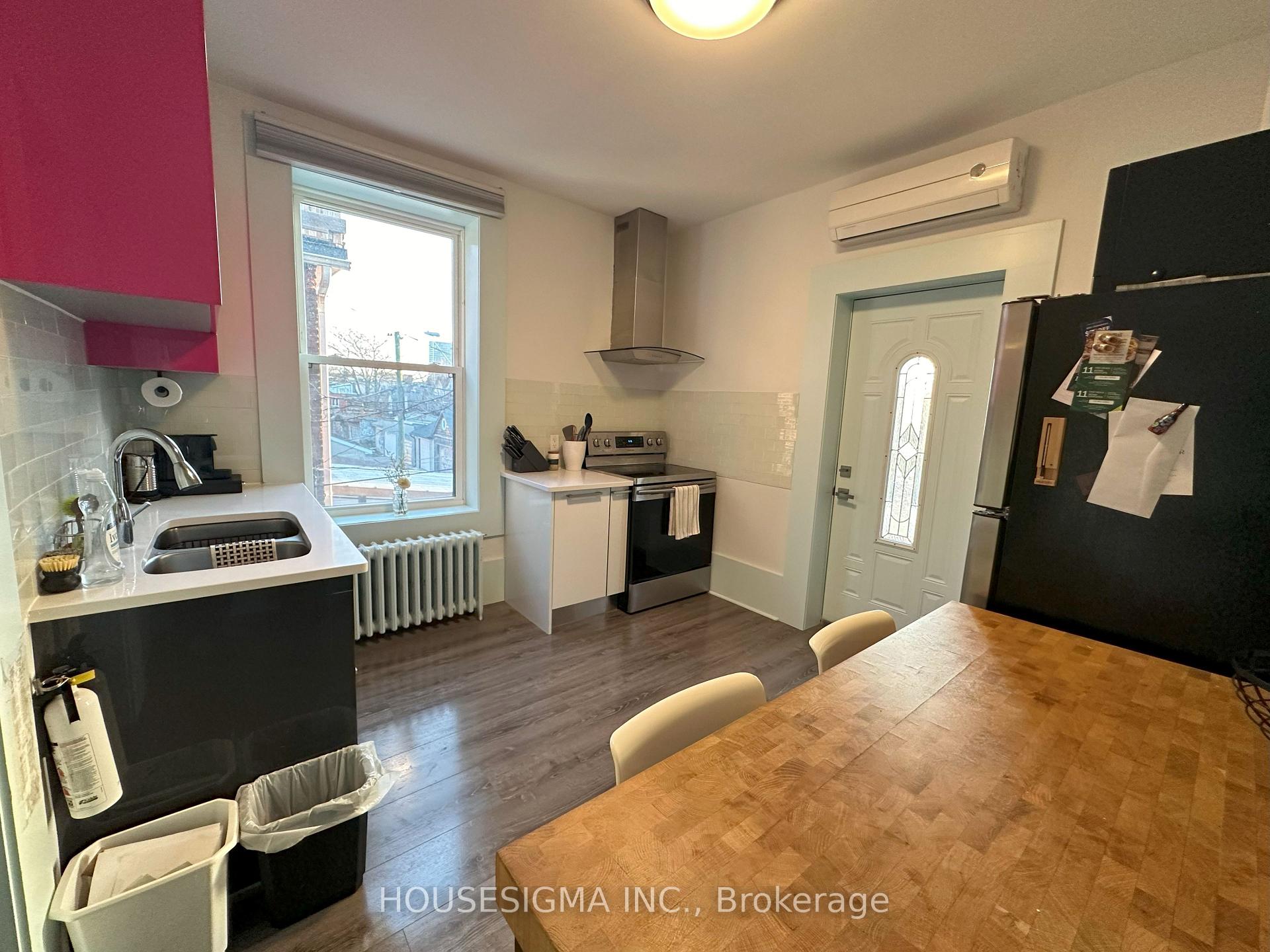 Photo 15 of Unit 2, 48 Euclid Avenue W, Toronto, Trinity-Bellwoods — HOMEH