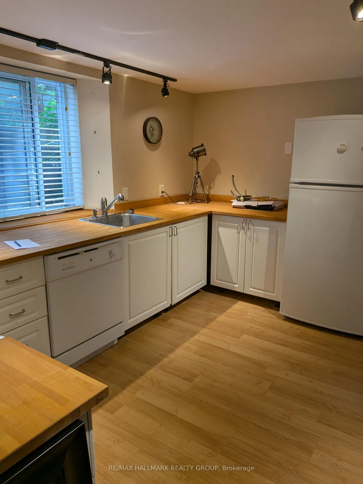 Photo 184 of Unit 1, 1593 Abbey Road, Ottawa, Riverview Park — HOMEH