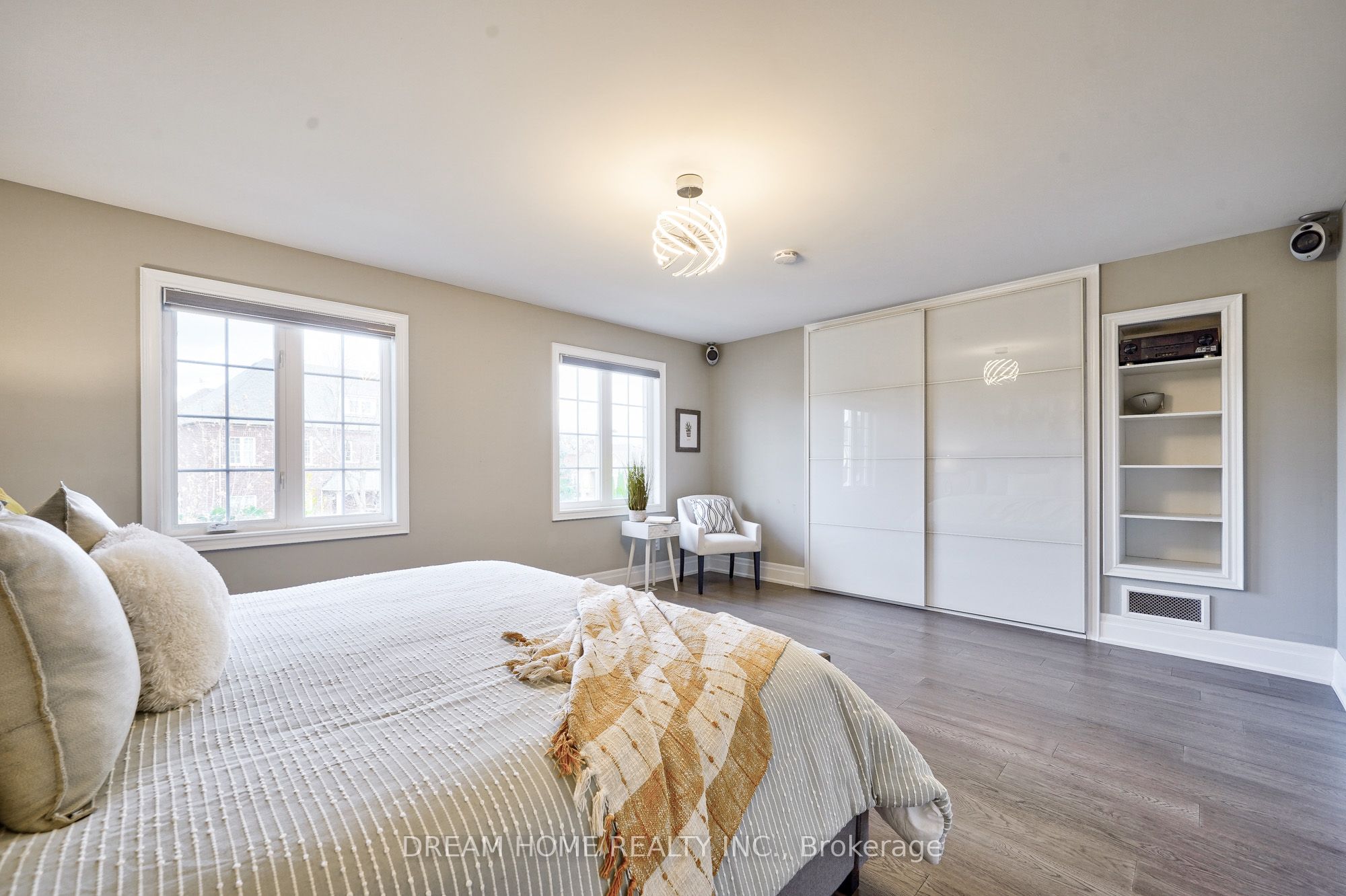 Photo 62 of 95 Rivermill Crescent, Vaughan, Patterson — HOMEH