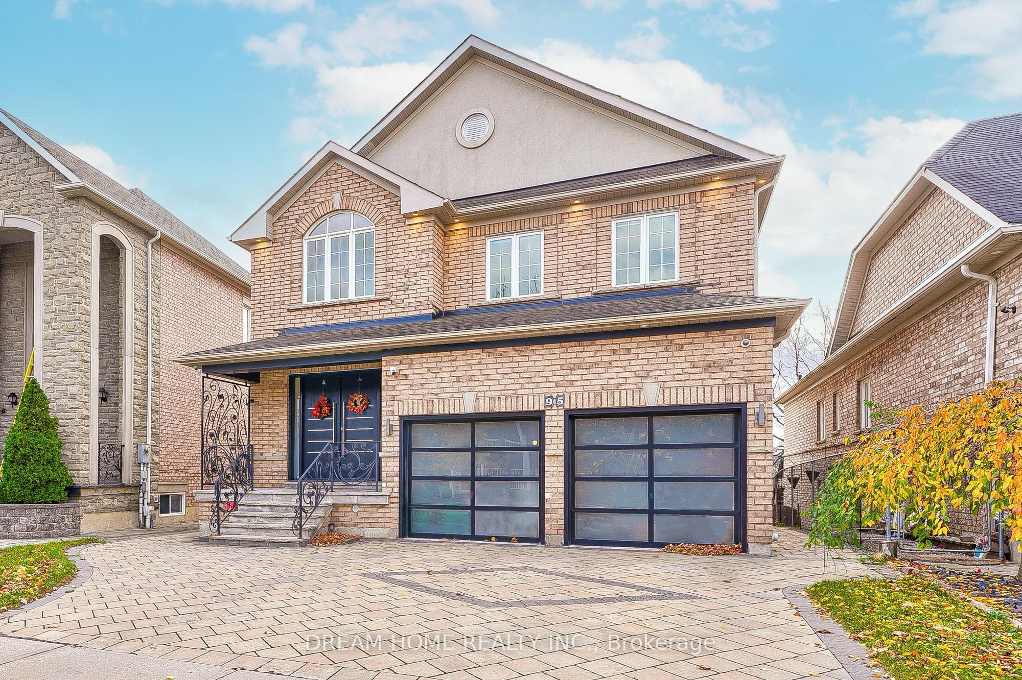 Photo 39 of 95 Rivermill Crescent, Vaughan, Patterson — HOMEH