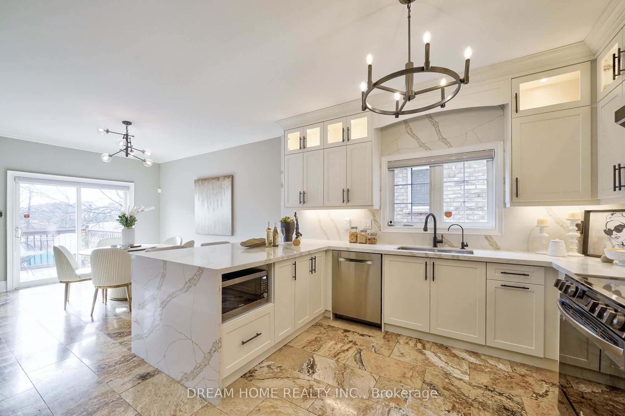 Photo 54 of 95 Rivermill Crescent, Vaughan, Patterson — HOMEH