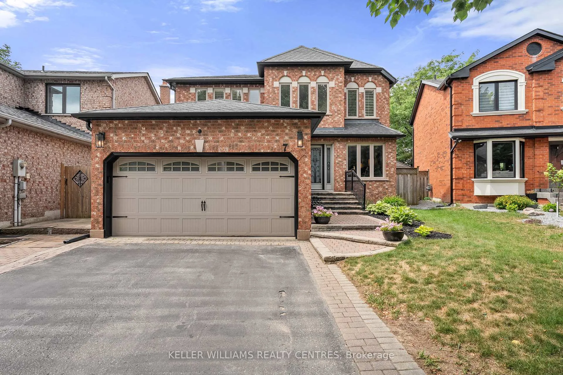 Front of 7 Mahogany Court