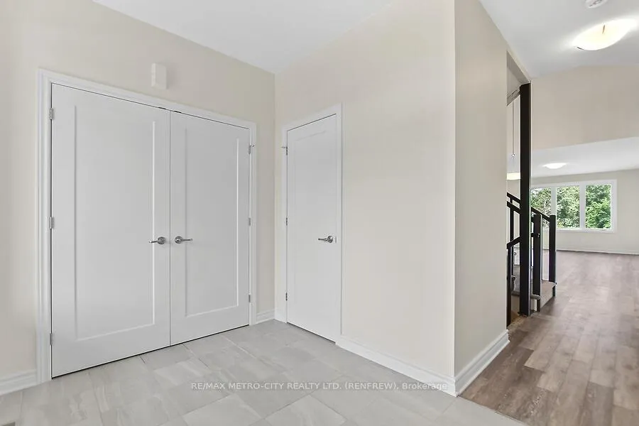 Photo 37 of 129 Seabert Drive, Arnprior — HOMEH