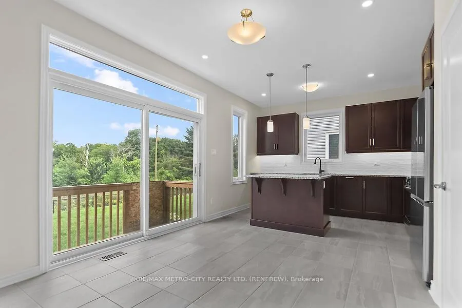 Photo 207 of 129 Seabert Drive, Arnprior — HOMEH