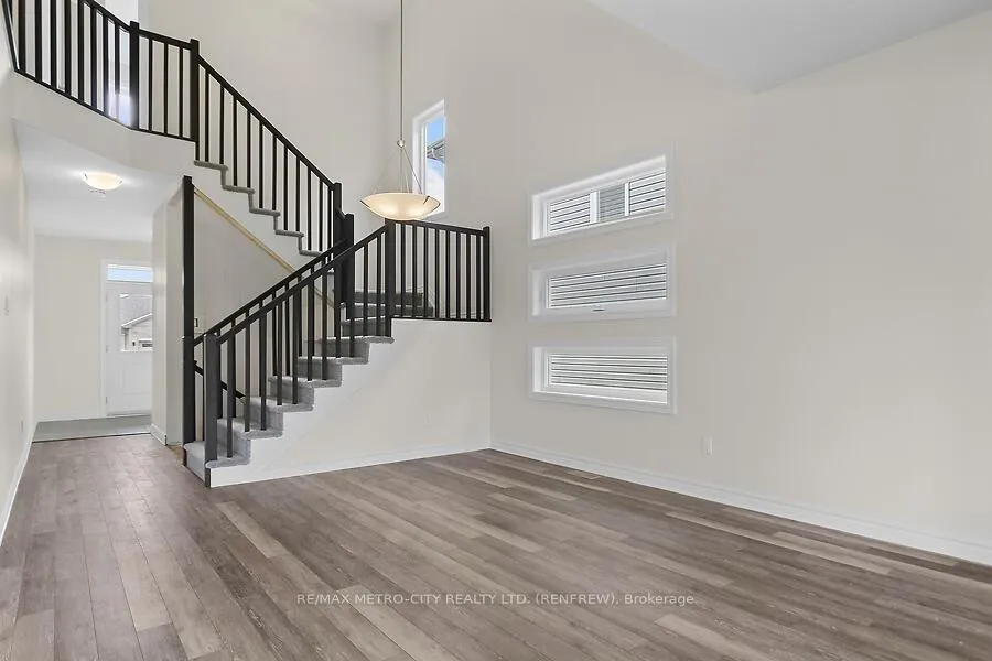 Photo 312 of 129 Seabert Drive, Arnprior — HOMEH