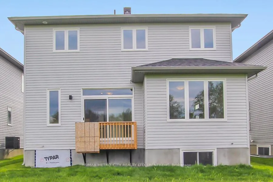 Photo 776 of 129 Seabert Drive, Arnprior — HOMEH