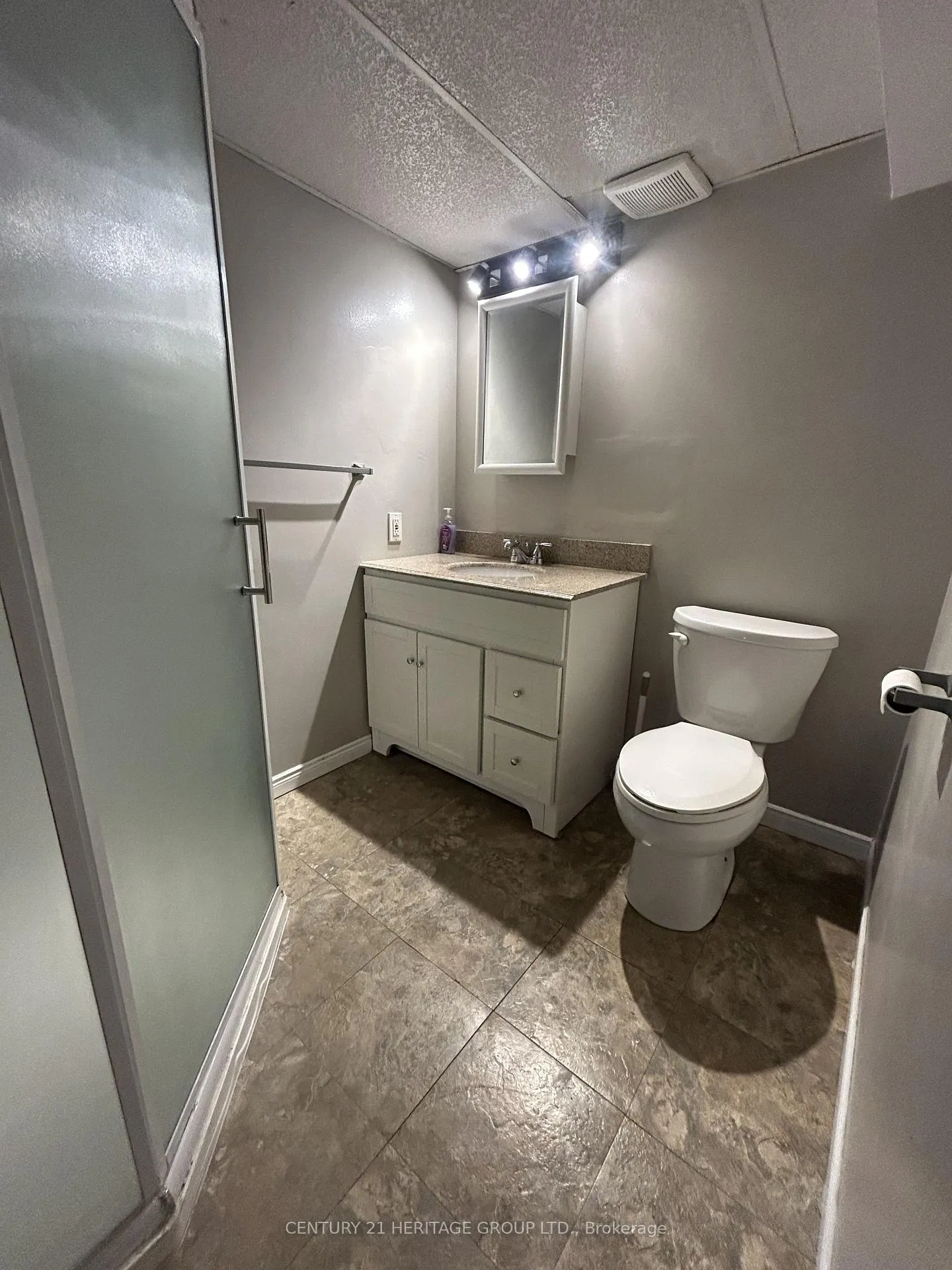 Photo 33 of Unit Bsmt, 137 Gurnett Street, Aurora, Aurora Village — HOMEH
