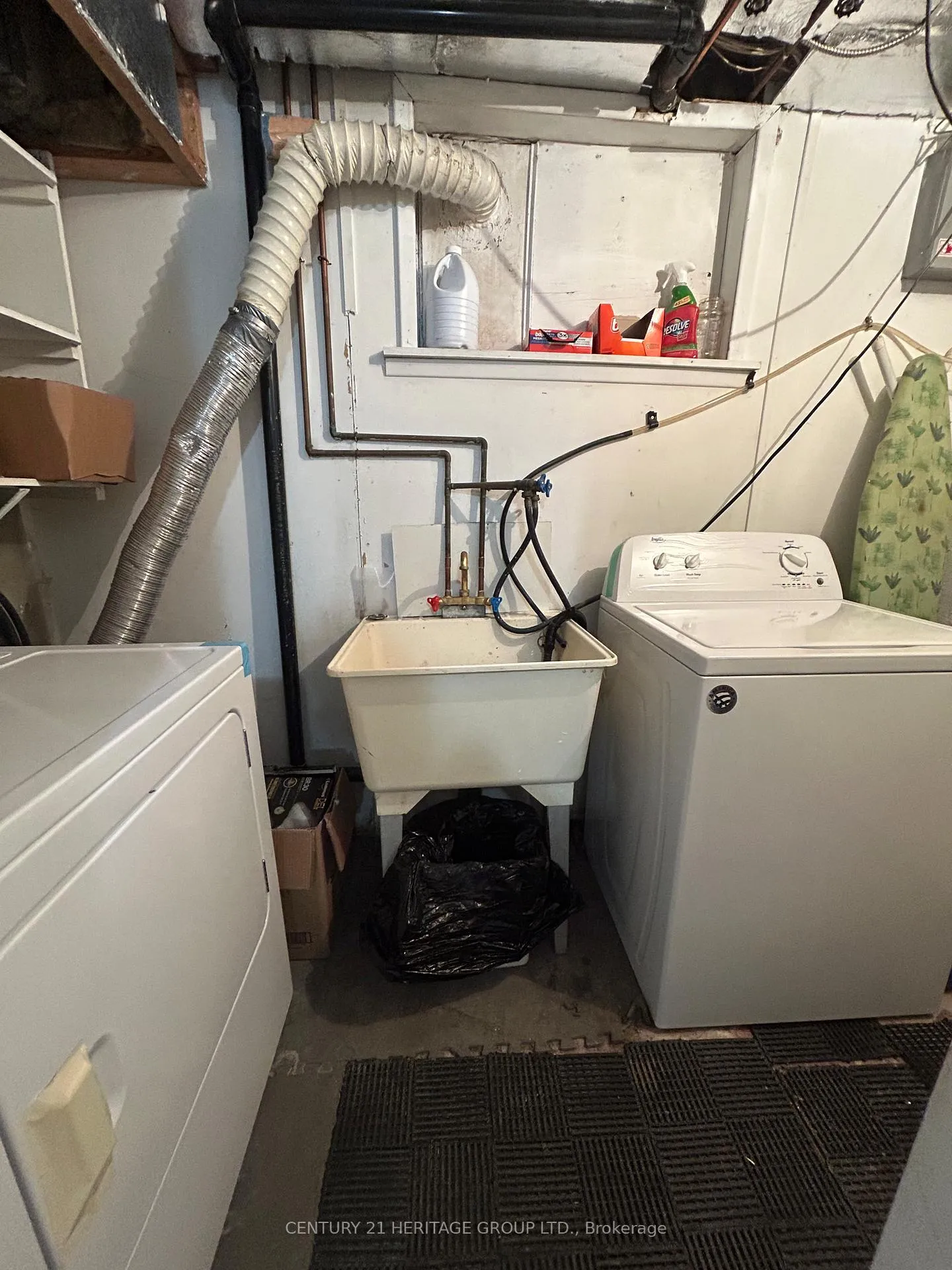 Photo 37 of Unit Bsmt, 137 Gurnett Street, Aurora, Aurora Village — HOMEH