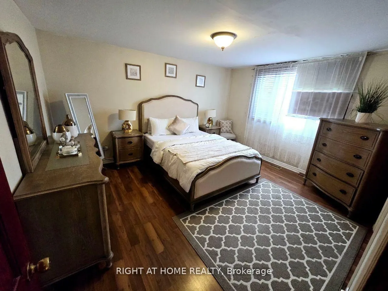 Photo 35 of 1196 Rainbow Street, Ottawa, Canotek Industrial Park — HOMEH