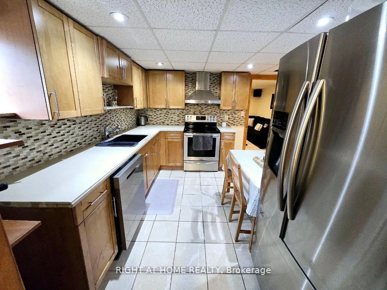 Photo 67 of 1196 Rainbow Street, Ottawa, Canotek Industrial Park — HOMEH