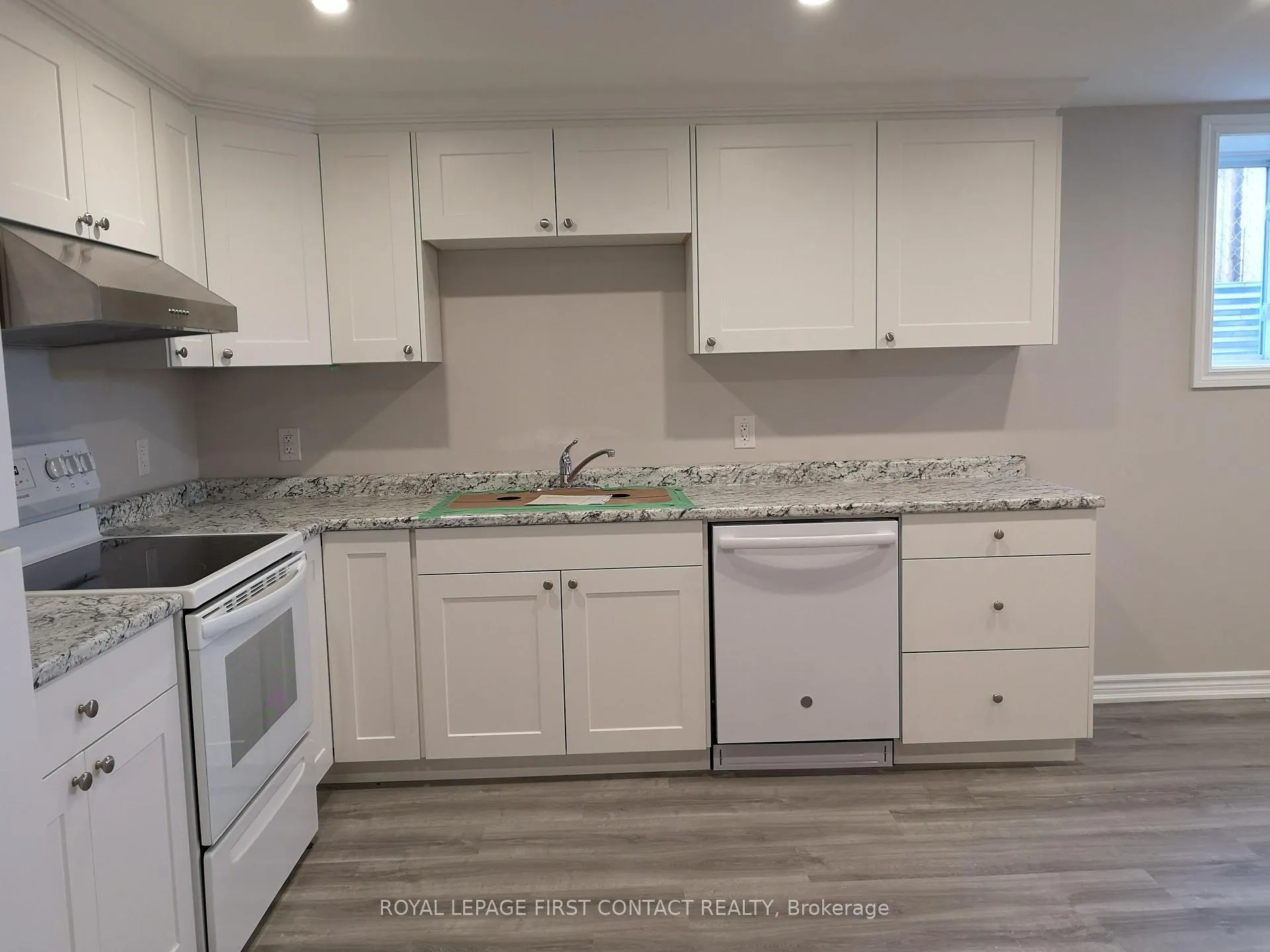 Photo 4 of Unit BASEMENT, 30 Burke Drive, Barrie, West Bayfield — HOMEH