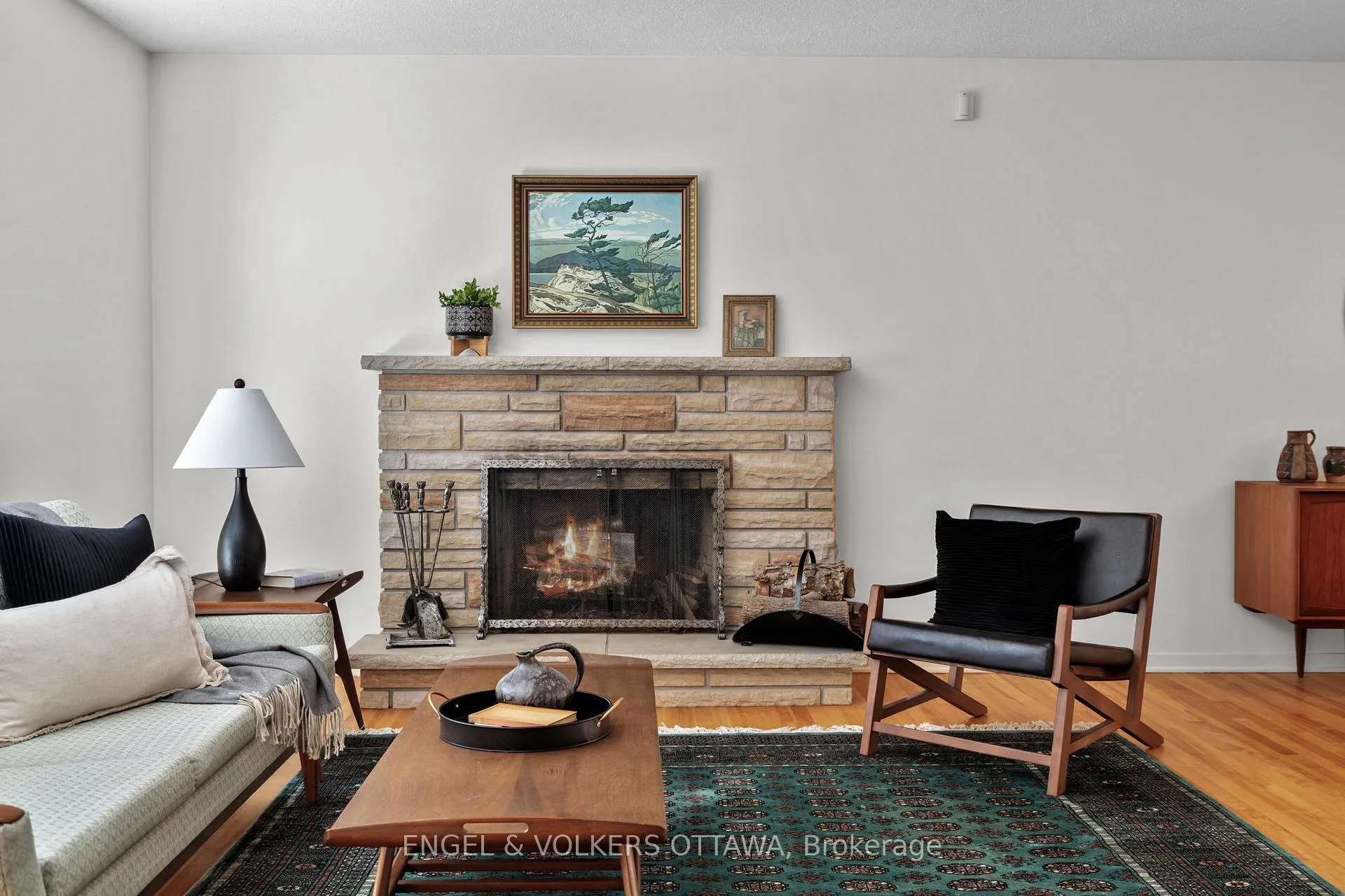 Photo 21 of 609 Blanchard Crescent, Ottawa, Mooneys Bay/Revelstoke — HOMEH