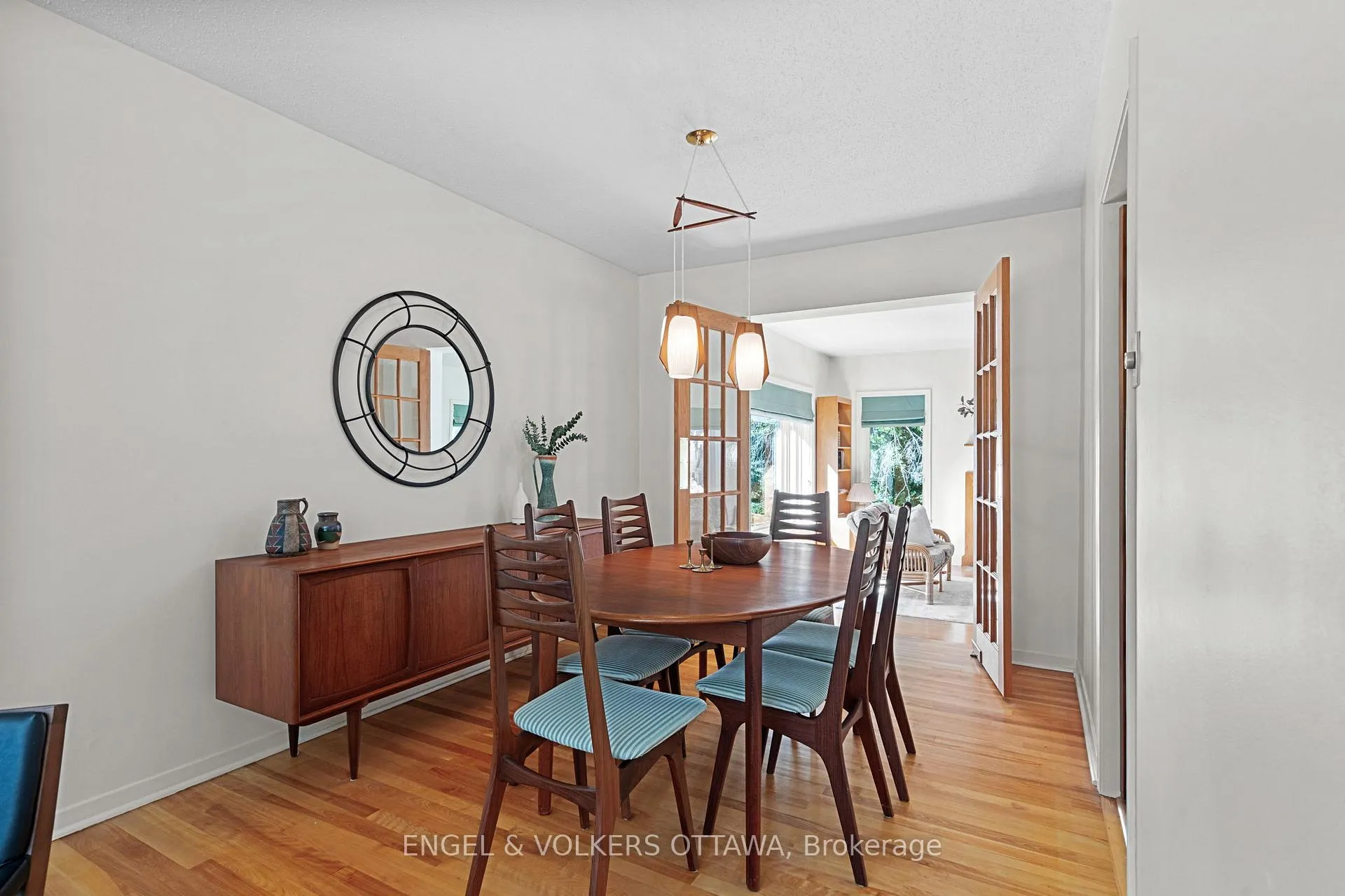 Photo 29 of 609 Blanchard Crescent, Ottawa, Mooneys Bay/Revelstoke — HOMEH