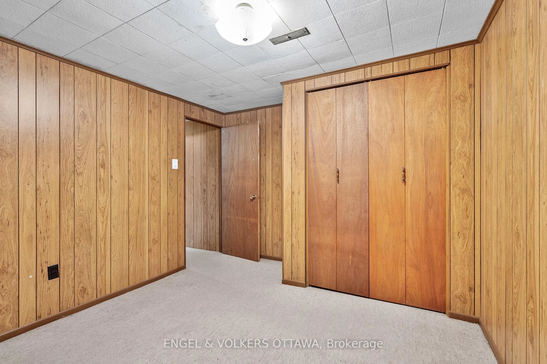 Photo 90 of 609 Blanchard Crescent, Ottawa, Mooneys Bay/Revelstoke — HOMEH