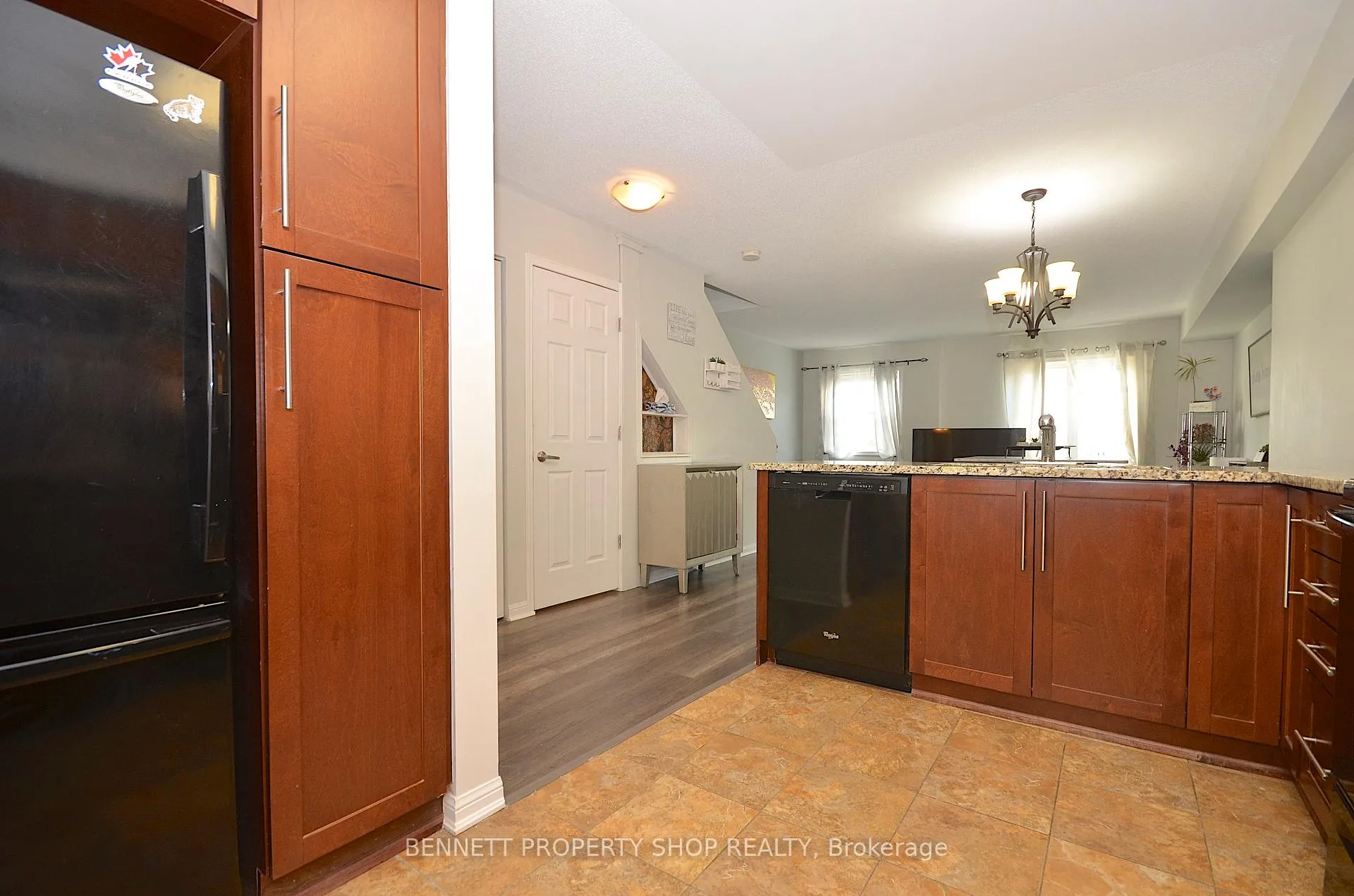 Photo 31 of 706 Sanibel Private, Ottawa, Westcliffe Estates — HOMEH