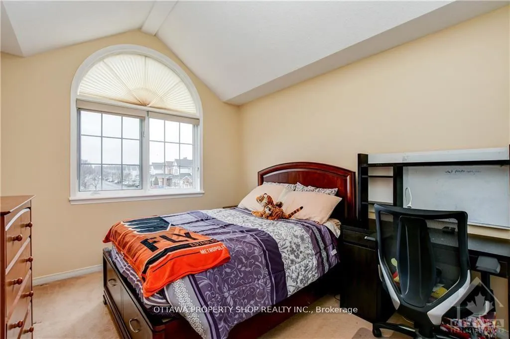 Photo 13 of 41 Palmadeo Drive, Ottawa, Barrhaven - Longfields — HOMEH