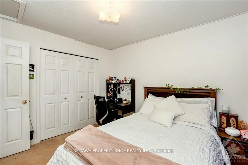 Photo 14 of 41 Palmadeo Drive, Ottawa, Barrhaven - Longfields — HOMEH