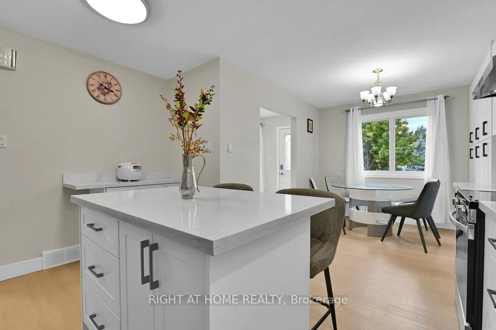 Photo 46 of 2230 Bickerton Avenue, Ottawa, Canotek Industrial Park — HOMEH