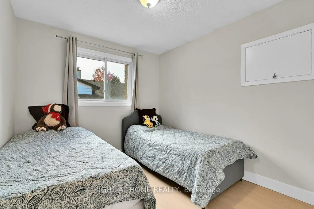 Photo 94 of 2230 Bickerton Avenue, Ottawa, Canotek Industrial Park — HOMEH