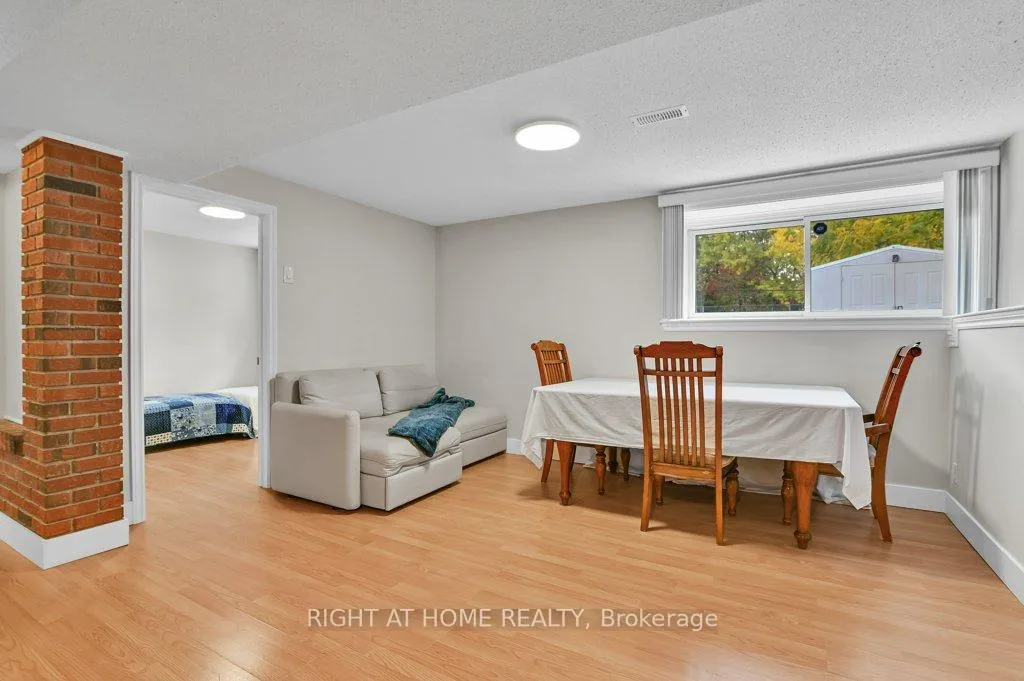 Photo 110 of 2230 Bickerton Avenue, Ottawa, Canotek Industrial Park — HOMEH
