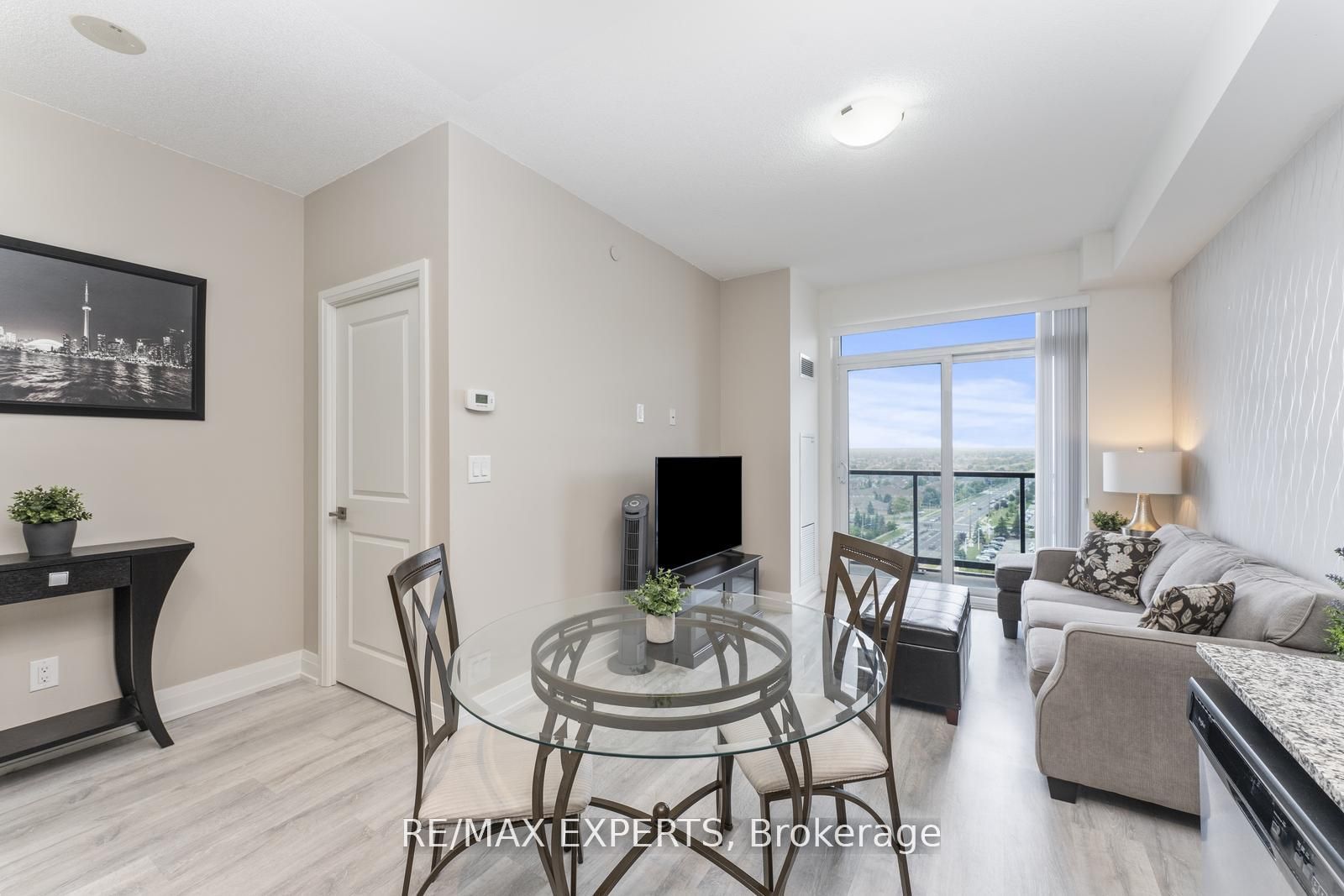 Photo 39 of Unit 1409, 3700 Highway 7 Road, Vaughan, Vaughan Corporate Centre — HOMEH