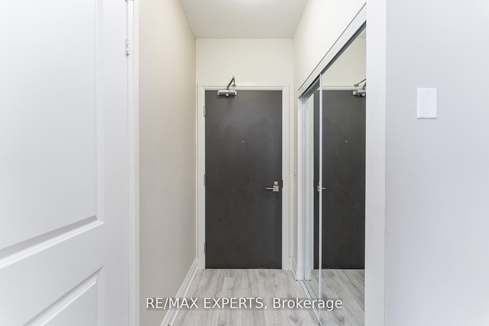Photo 36 of Unit 1409, 3700 Highway 7 Road, Vaughan, Vaughan Corporate Centre — HOMEH