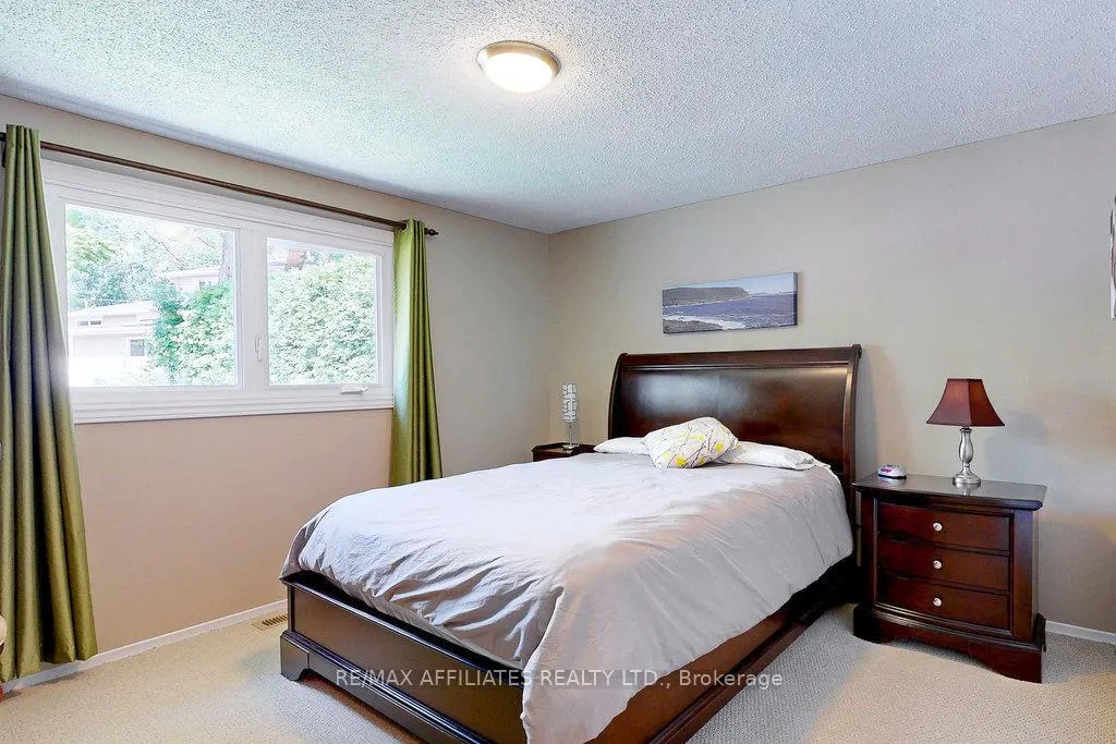 Photo 96 of 22 Red Maple Crescent, Ottawa, Blackburn Hamlet — HOMEH
