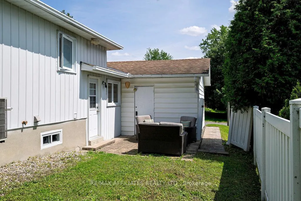 Photo 183 of 22 Red Maple Crescent, Ottawa, Blackburn Hamlet — HOMEH